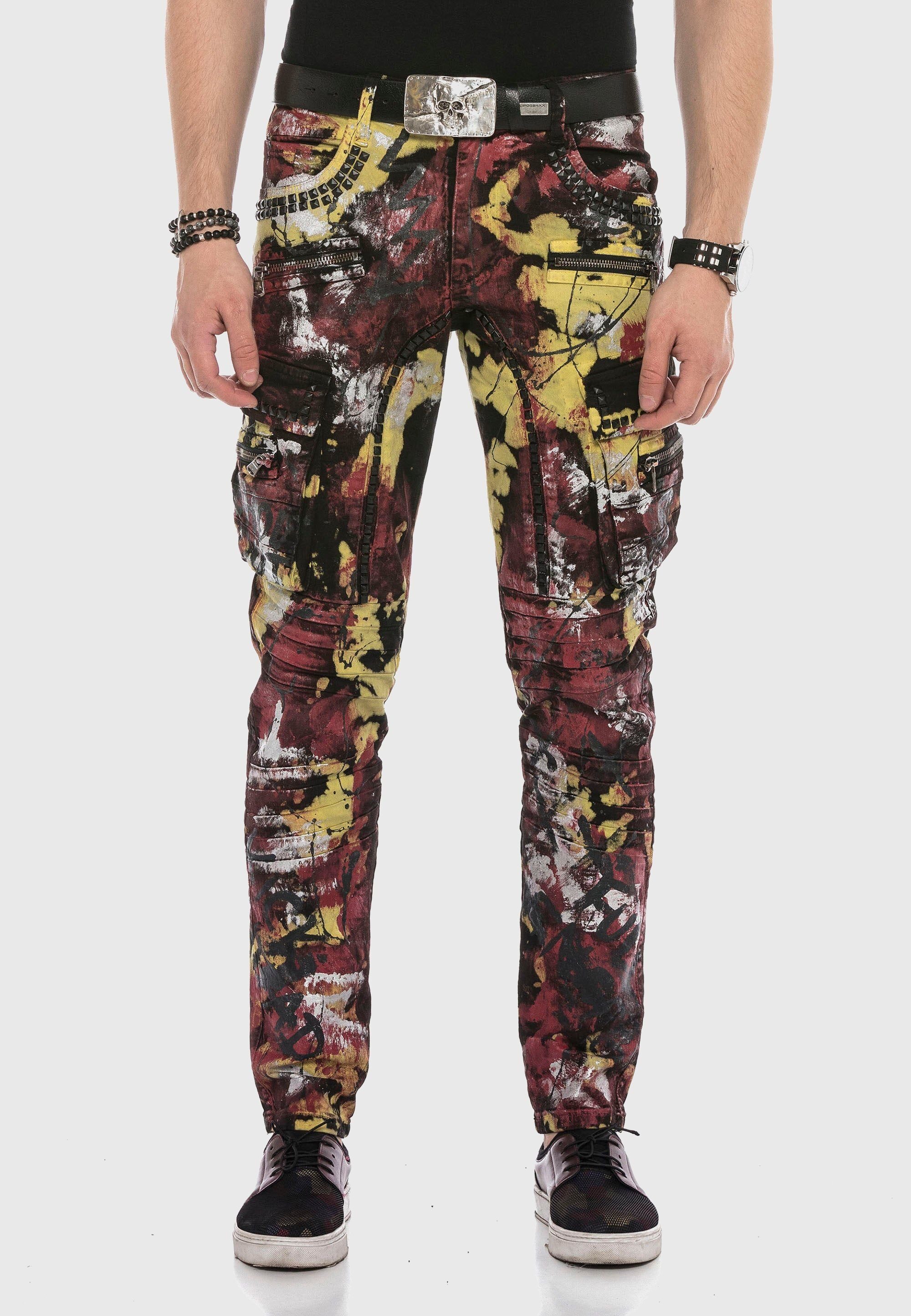 Cipo & Baxx 5-Pocket-Jeans Jeans mit farbenfrohem Print