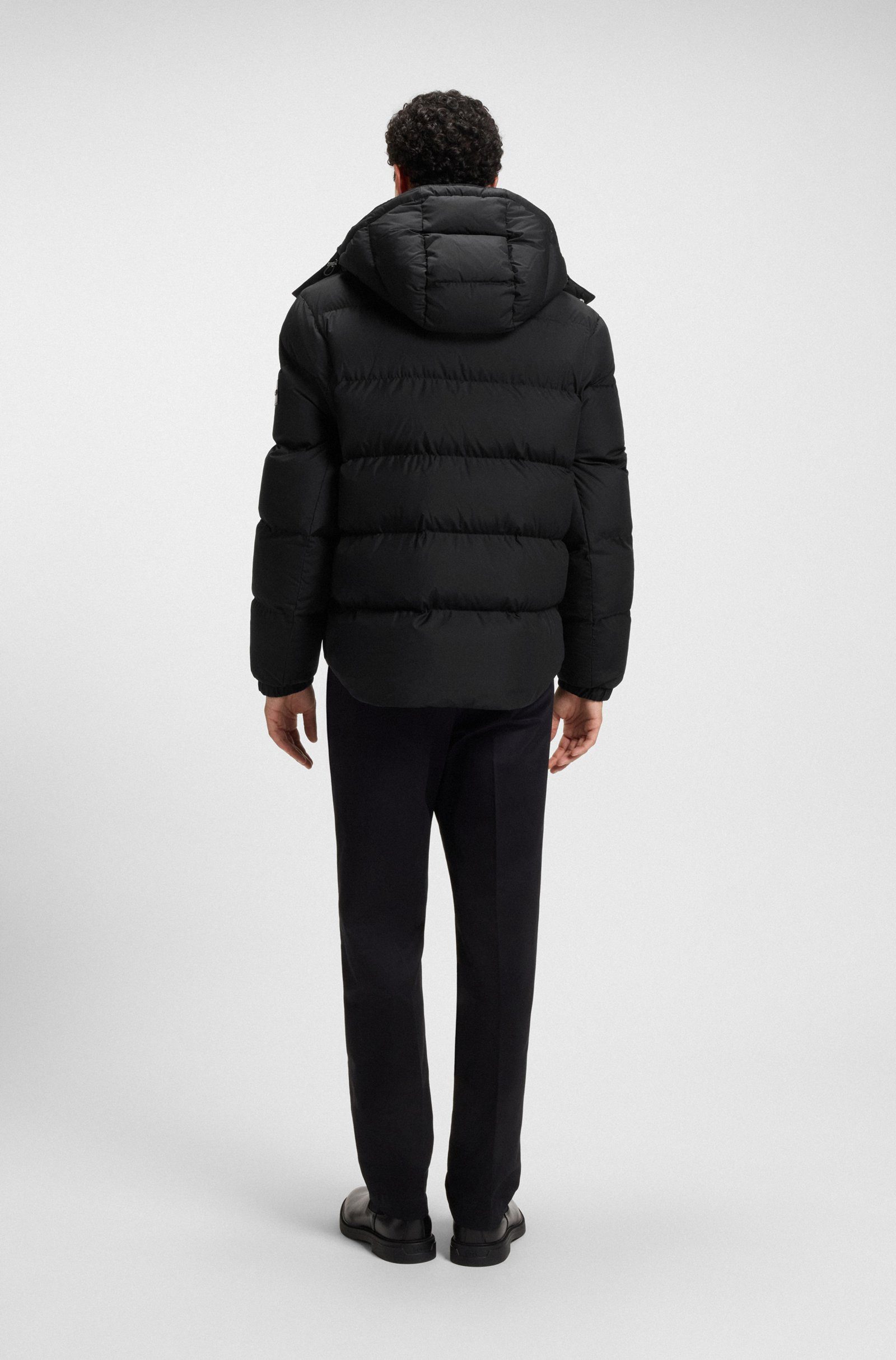BOSS Kurzmantel Jacke Corbinian mit Logo-Aufnäher (1-tlg)