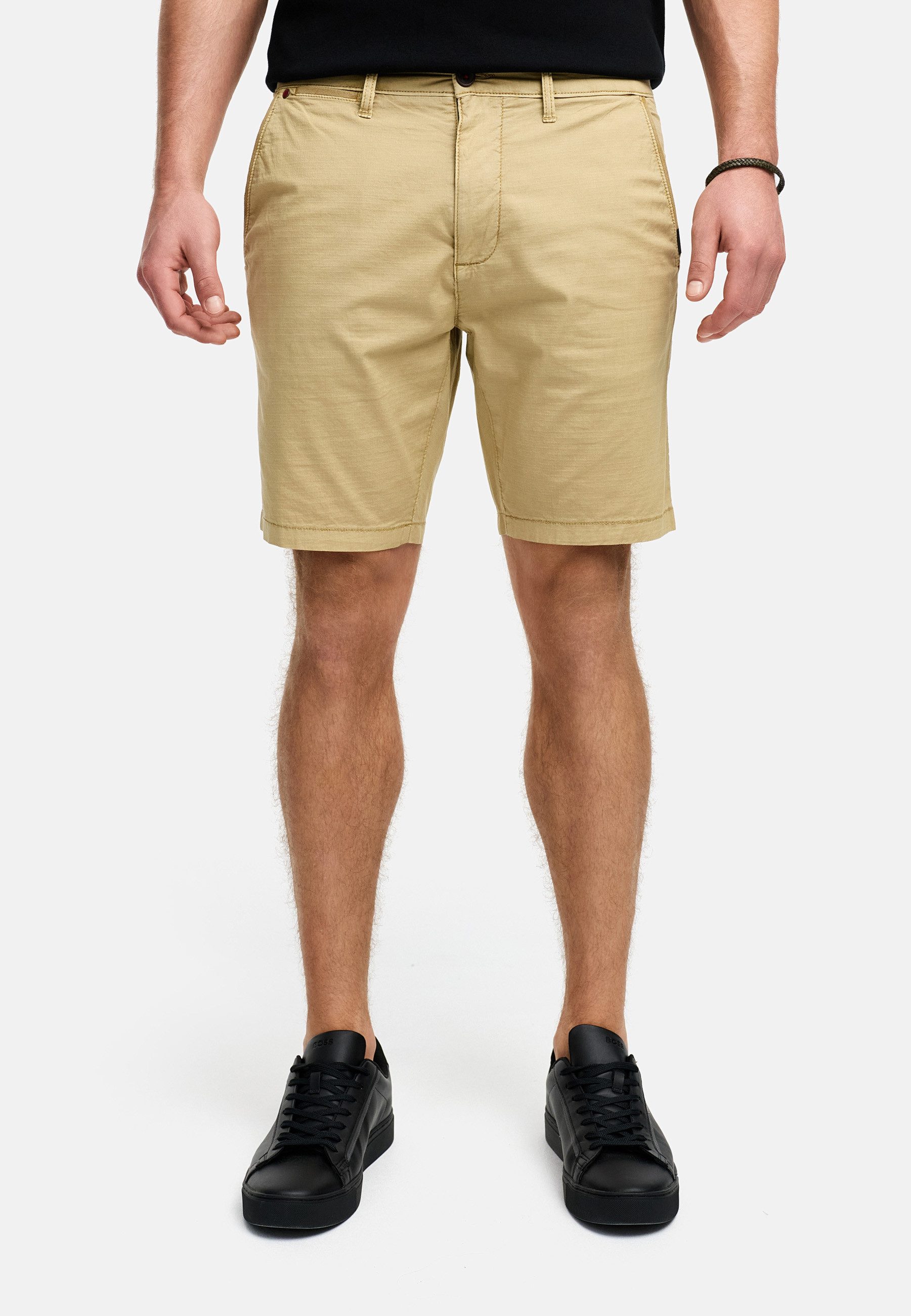 Chinoshorts INHutchico