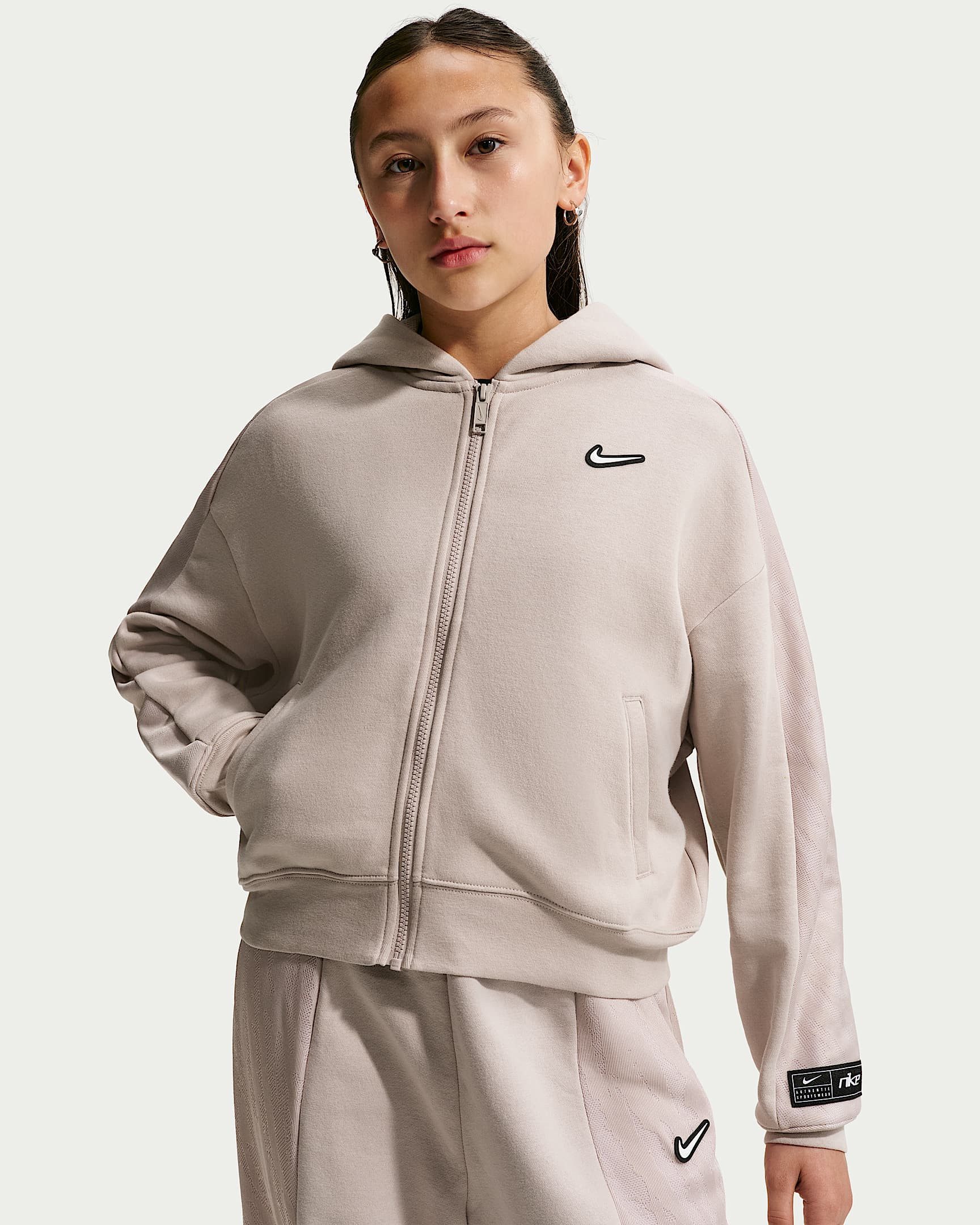 Nike Sportswear Sweatshirt Nike Sportswear Big Kids' (Girls) Fleece Long-Sleeve Top für Kinder und Jugendliche, sportlicher Stil, mit weichem Fleece