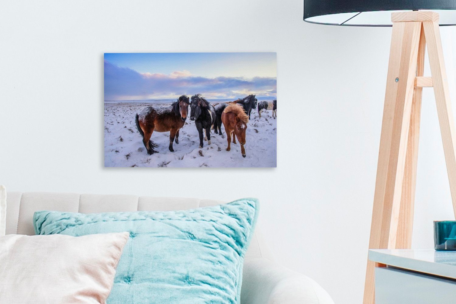 OneMillionCanvasses® Leinwandbild Pferde Schnee Wanddeko, - - Leinwandbilder, Wandbild cm 30x20 St), Aufhängefertig, (1 Winter, Wiese 