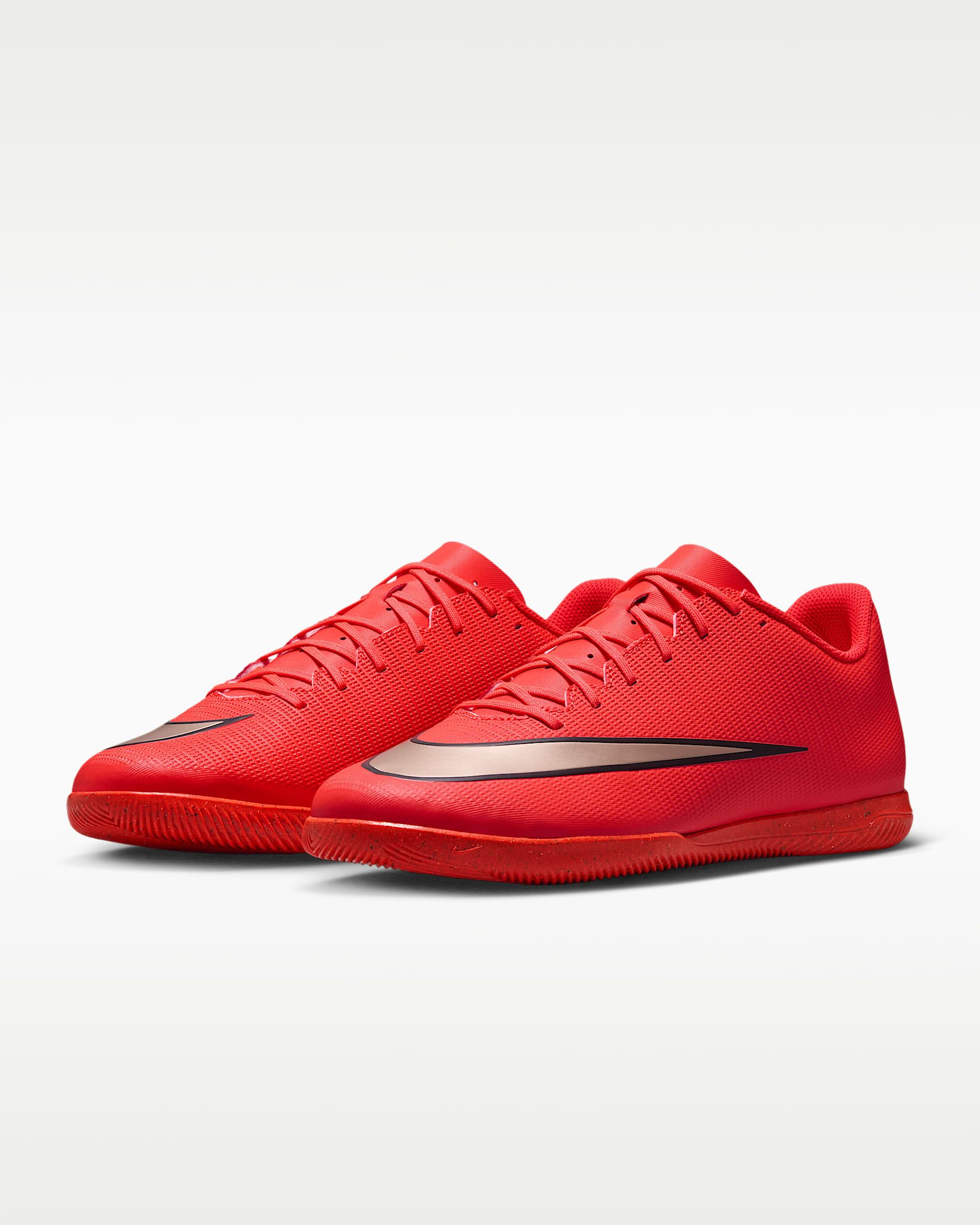 Nike Mercurial Vapor 17 Club Fußballschuh für Hallen- und Hartplätze