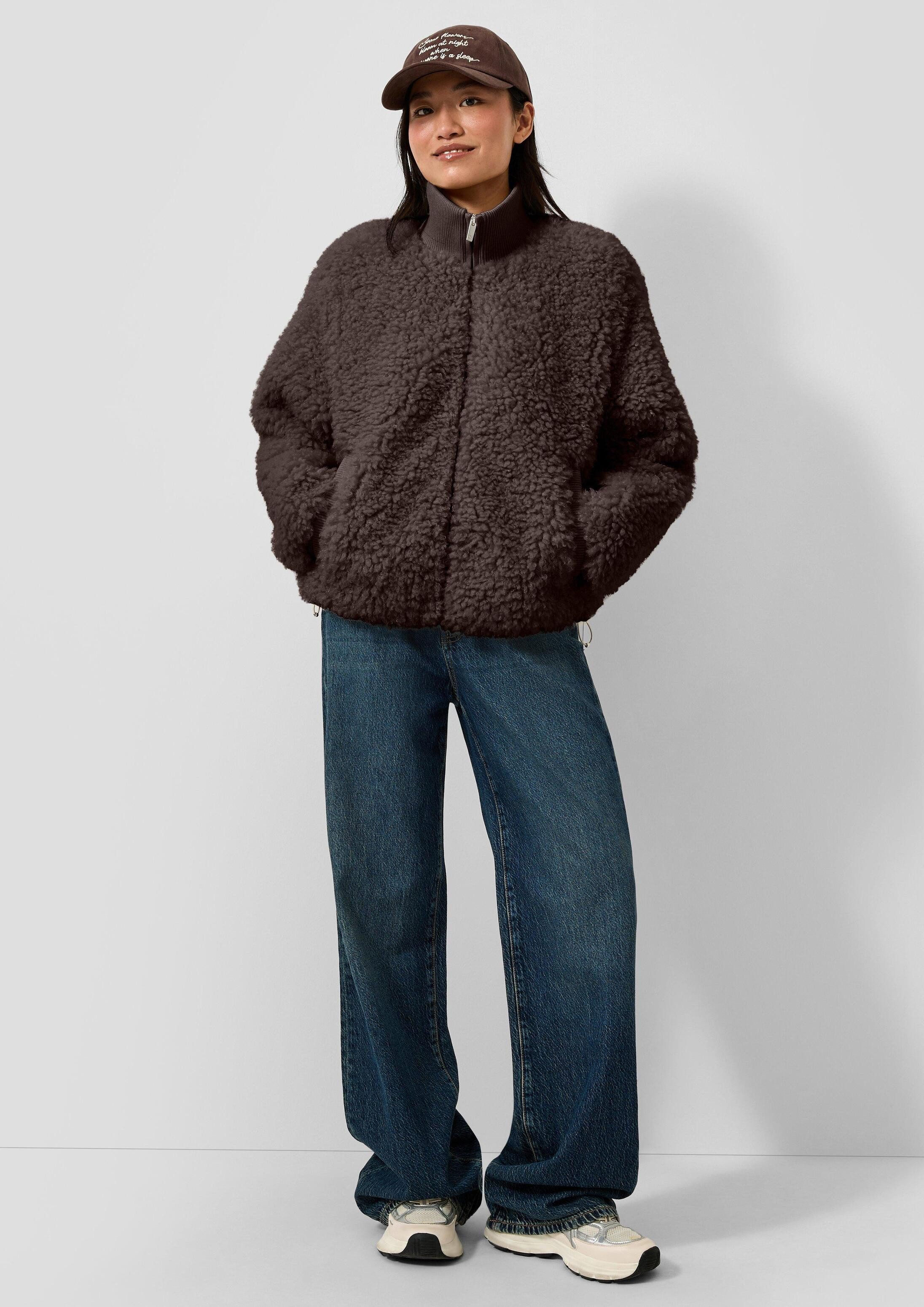 QS Funktionsjacke Outdoor-Jacke Jacke in Felloptik mit Strickkragen – Bild 5 von 5