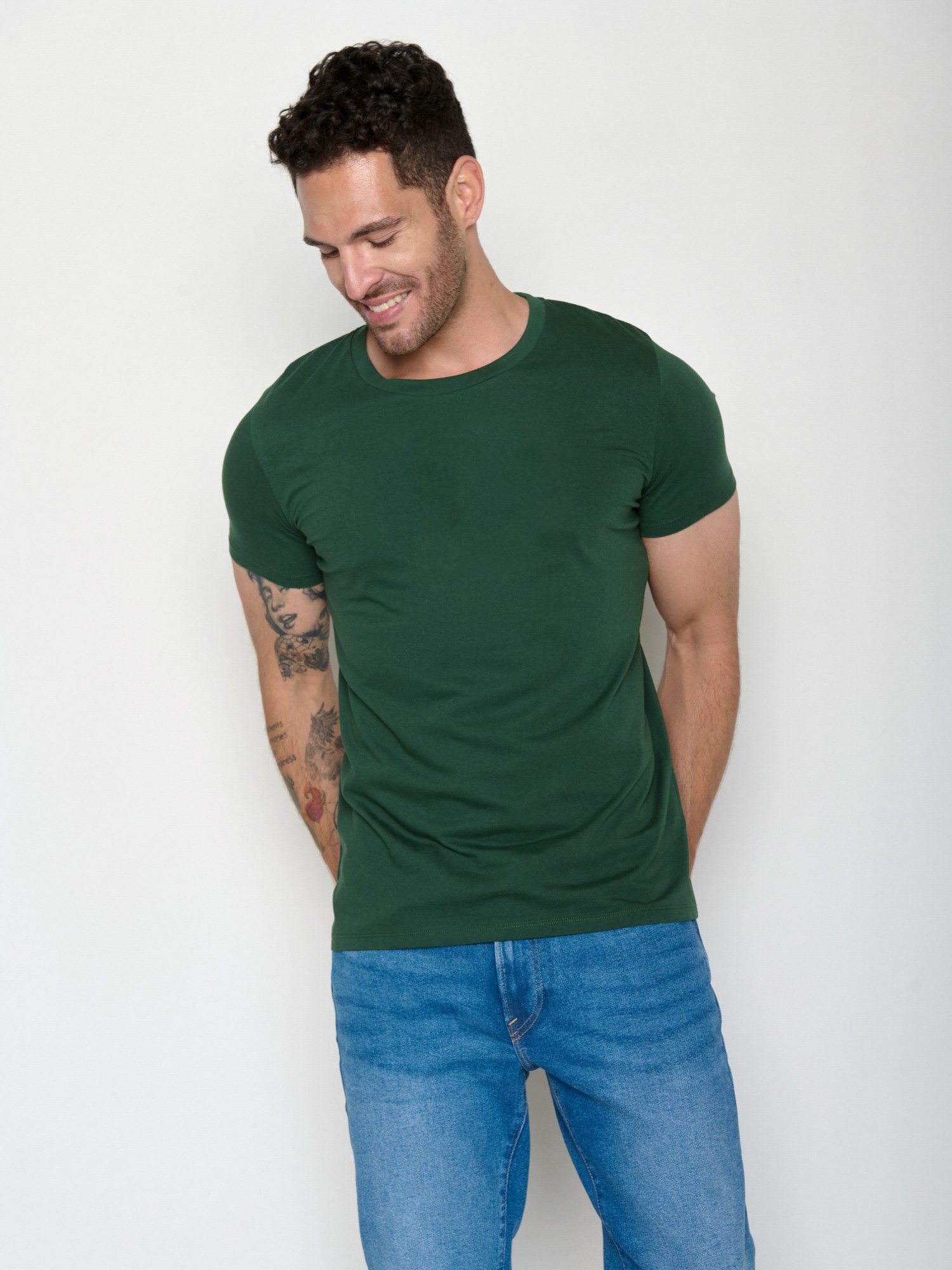GreenBomb T-Shirt Guide Basic Motiv Basic (1-tlg., 1) klassischer Schnitt, tailliert, Rundhalsausschnitt, Bio-Baumwolle