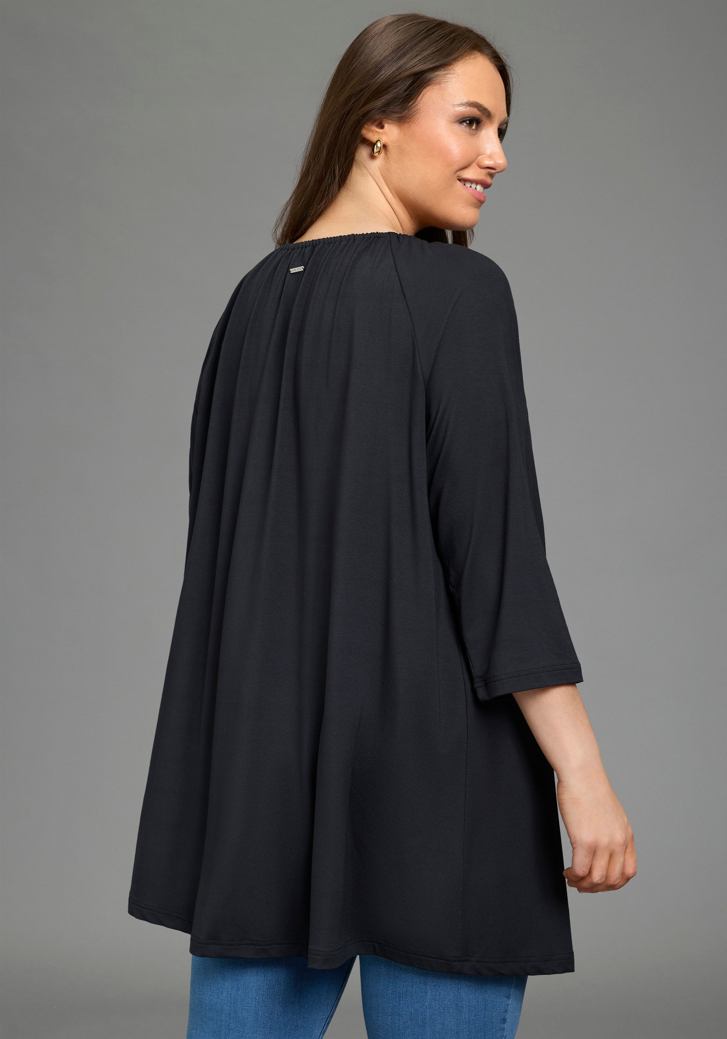 Laura Scott CURVE Longshirt Große Größen im A-Shape mit krempelbaren Ärmeln – Bild 3 von 5