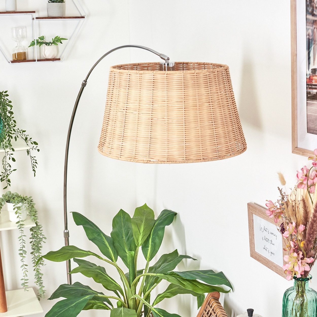 hofstein Bogenlampe Stehlampe aus Metall/Rattan in Schwarz/Chrom/Natur, Stehleuchte im Boho-Design mit Marmorfuß u. Fußschalter (45 cm), E27