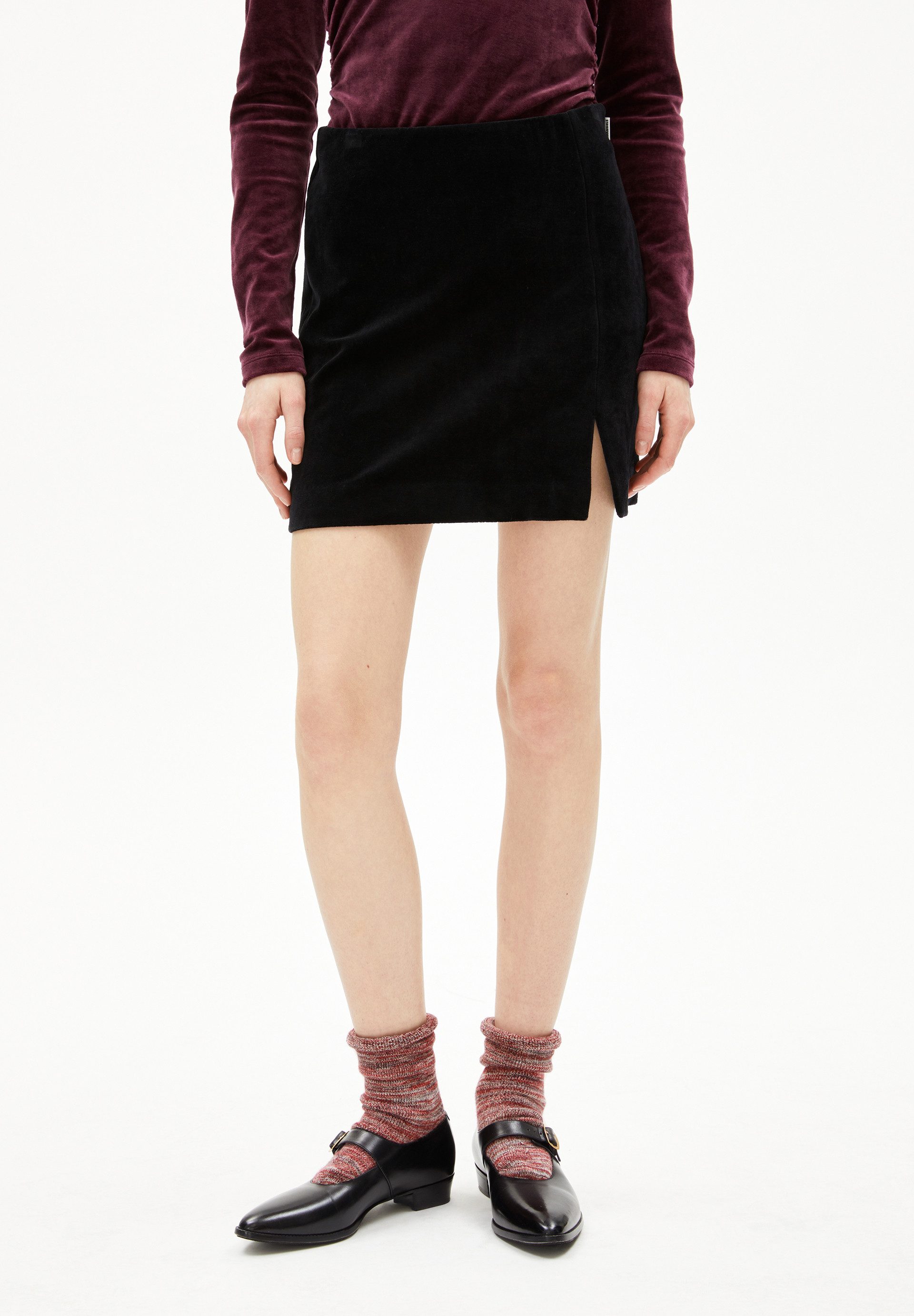 Armedangels Jerseyrock VANJARAA VELVET Jerseyrock aus Bio-Baumwoll Mix (Slim Fit) Kurz