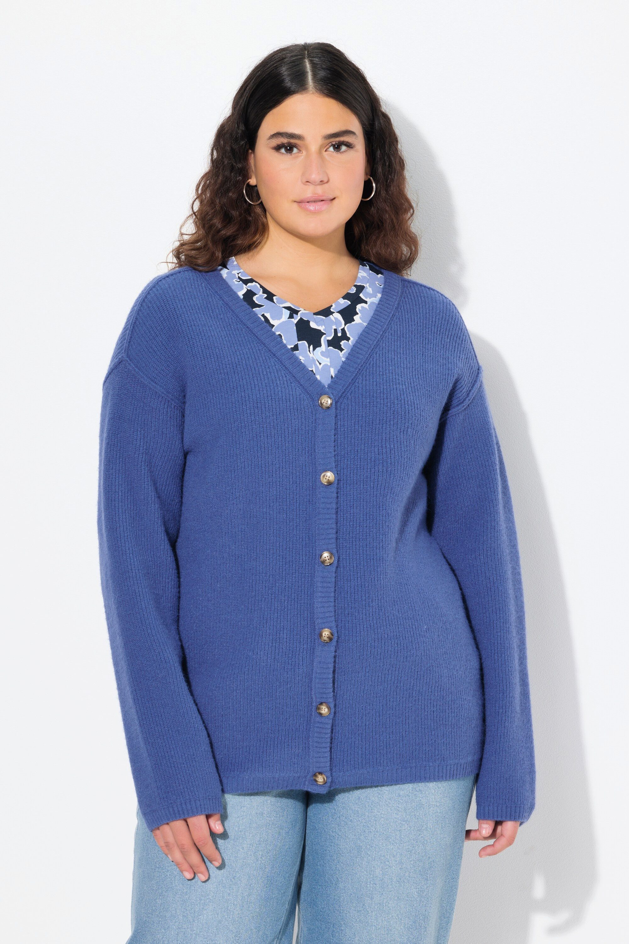 Strickjacke Strickjacke Rippstrick Ziernähte Knopfleiste