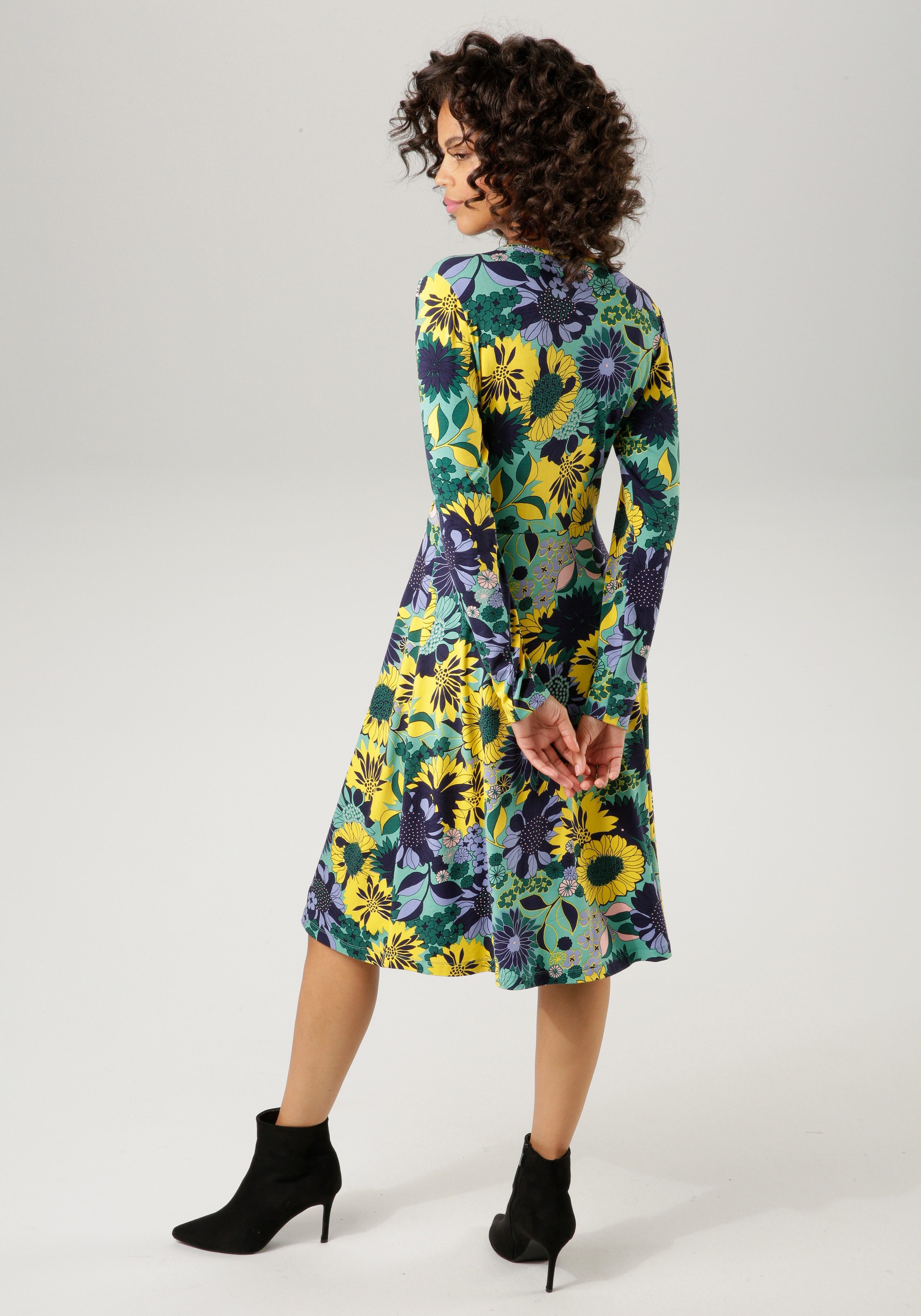 Aniston CASUAL Jerseykleid mit V-Ausschnitt in Wickel-Optik günstig online kaufen