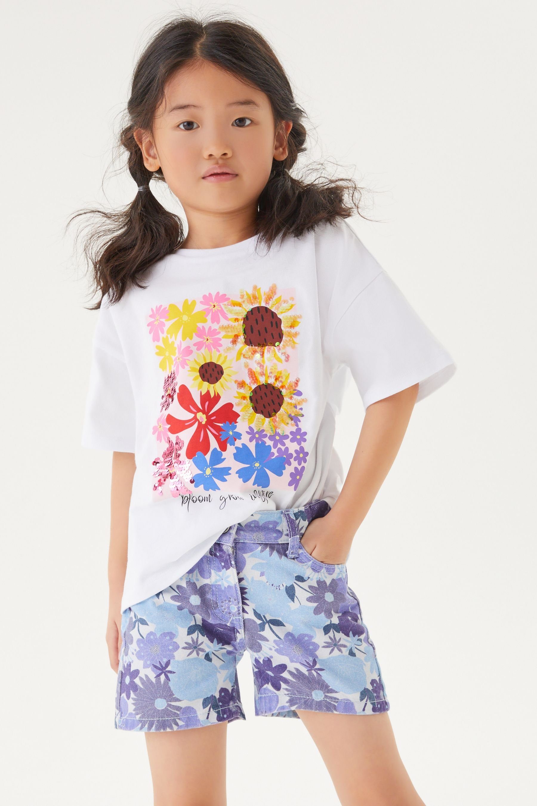 Kinder Shirts Next T-Shirt T-Shirt mit Blumendruck und Pailletten