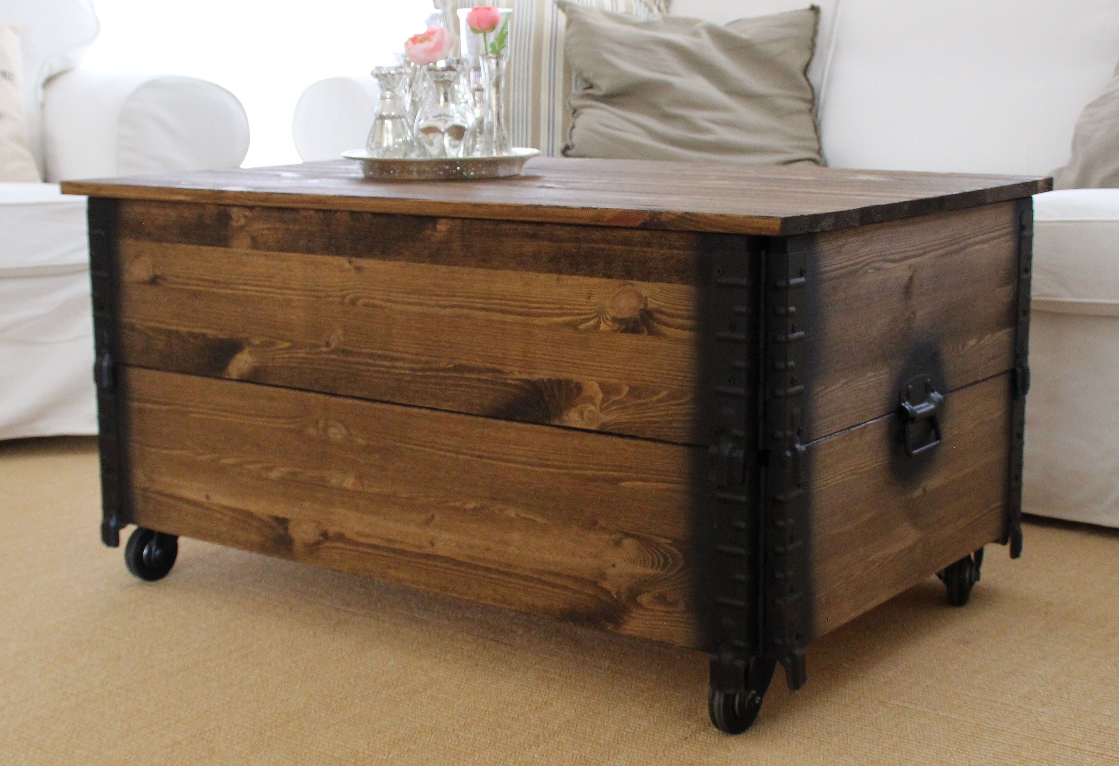 Uncle Joe´s Couchtisch Truhe XL, in günstig online kaufen