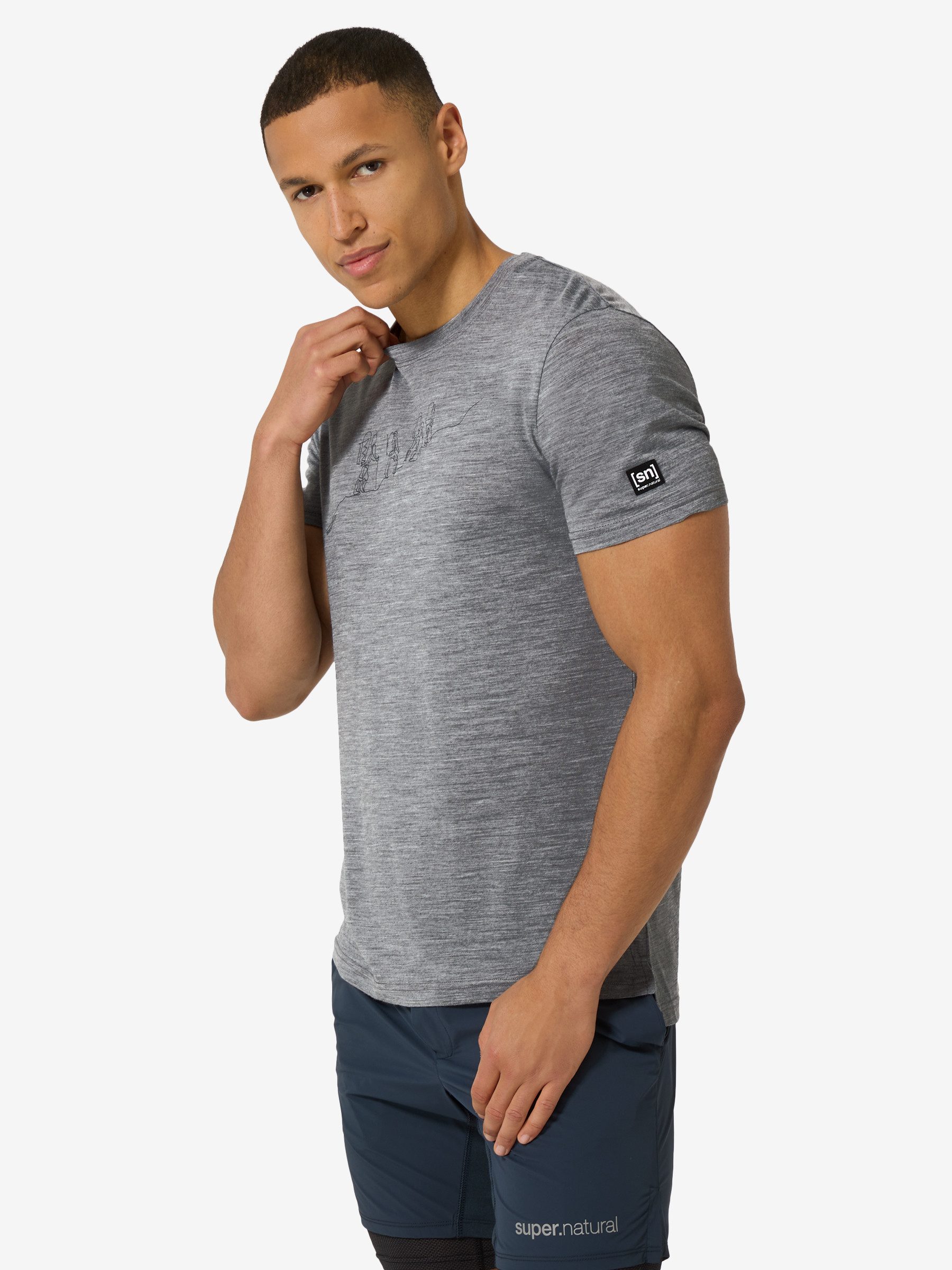 SUPER.NATURAL T-Shirt für Herren, aus Merinowolle M HIKING TEE mit coolem Outdoor Motiv