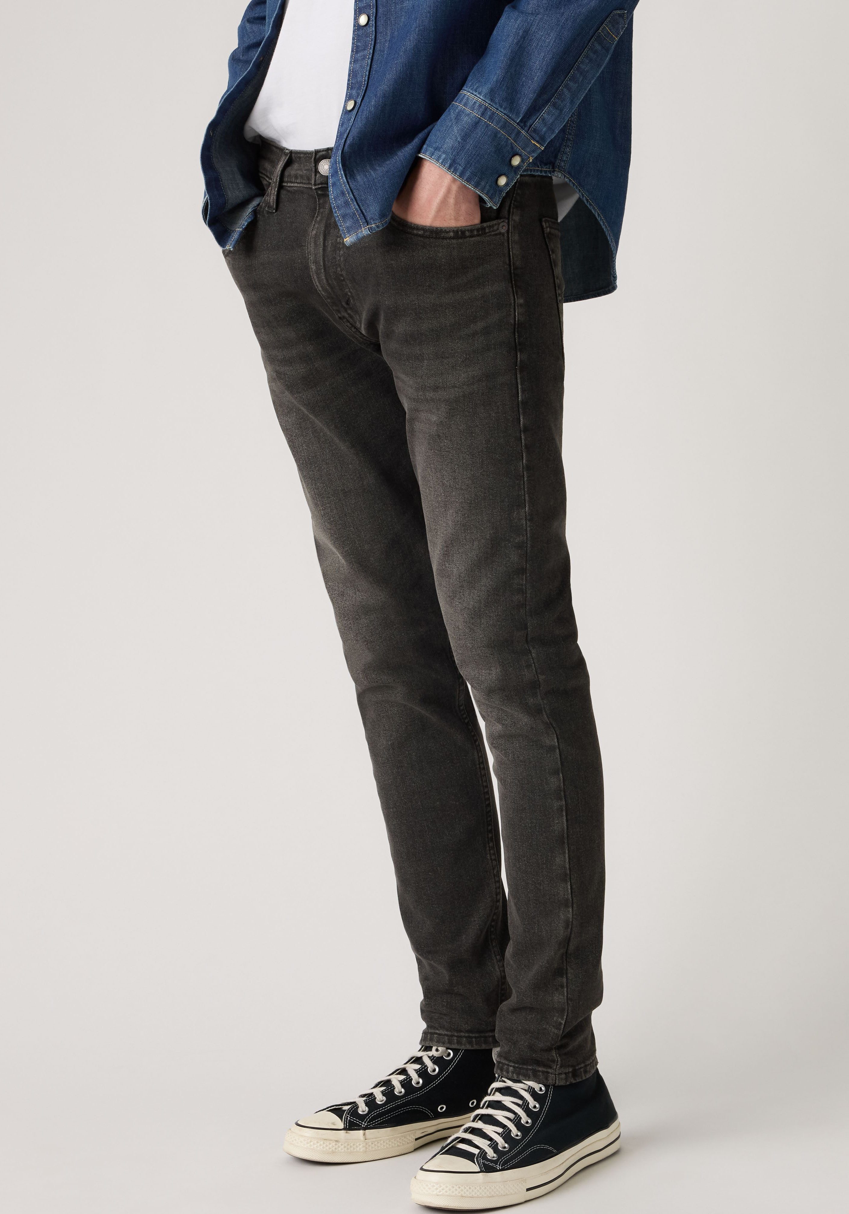 Levi's® Tapered-fit-Jeans 512 Slim Taper Fit mit Markenlabel