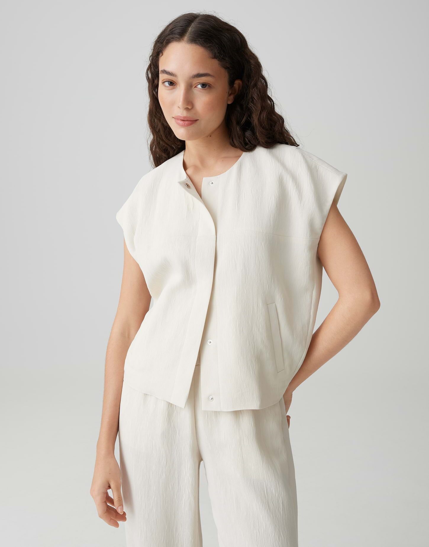 OPUS PANTS Anzugweste Wenali aus Webware in ovalem Schnitt Überschnittene Schulter für einen modernen Layering Look
