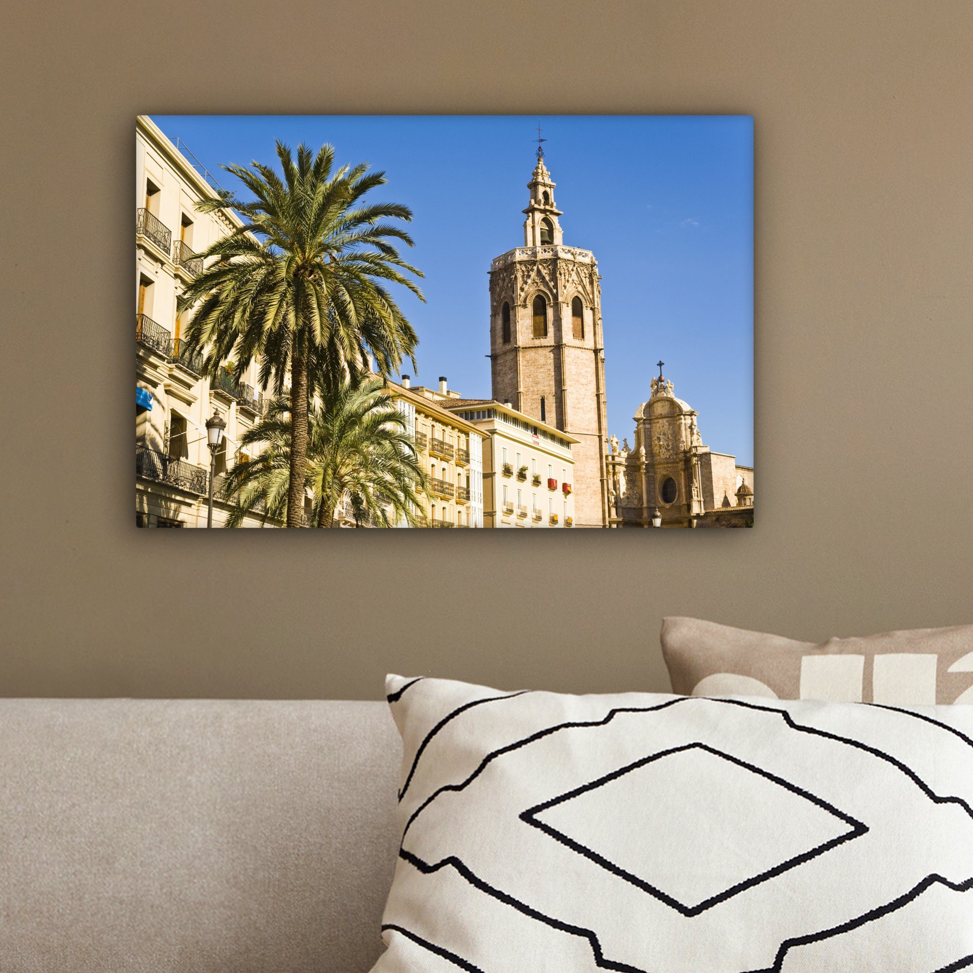 (1 OneMillionCanvasses® Wandbild 30x20 Aufhängefertig, - Turm Leinwandbild Spanien, Wanddeko, cm St), Leinwandbilder, - Valencia