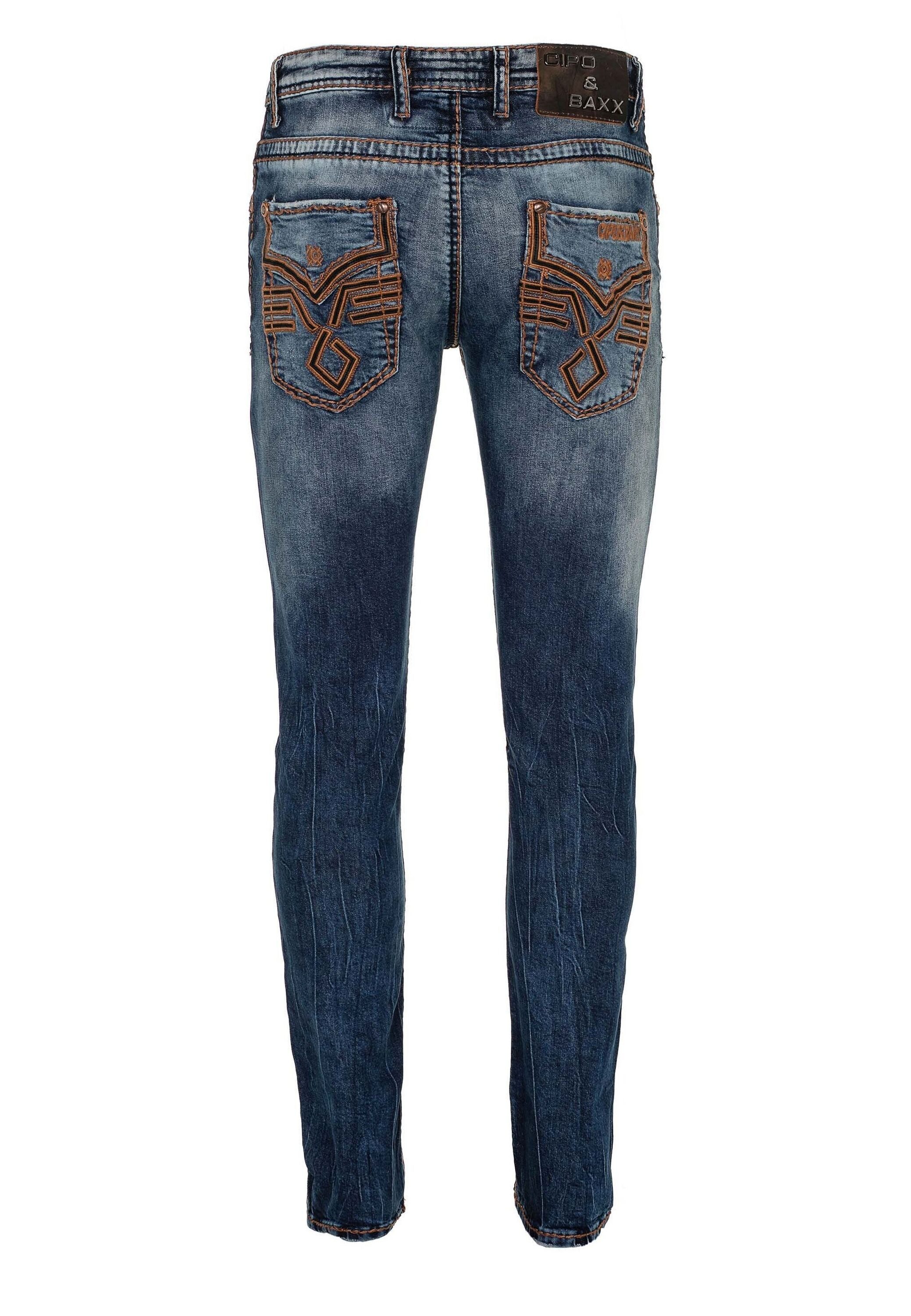 Cipo & Baxx Slim-fit-Jeans Jeans mit bestickten Gesäßtaschen, CD-483