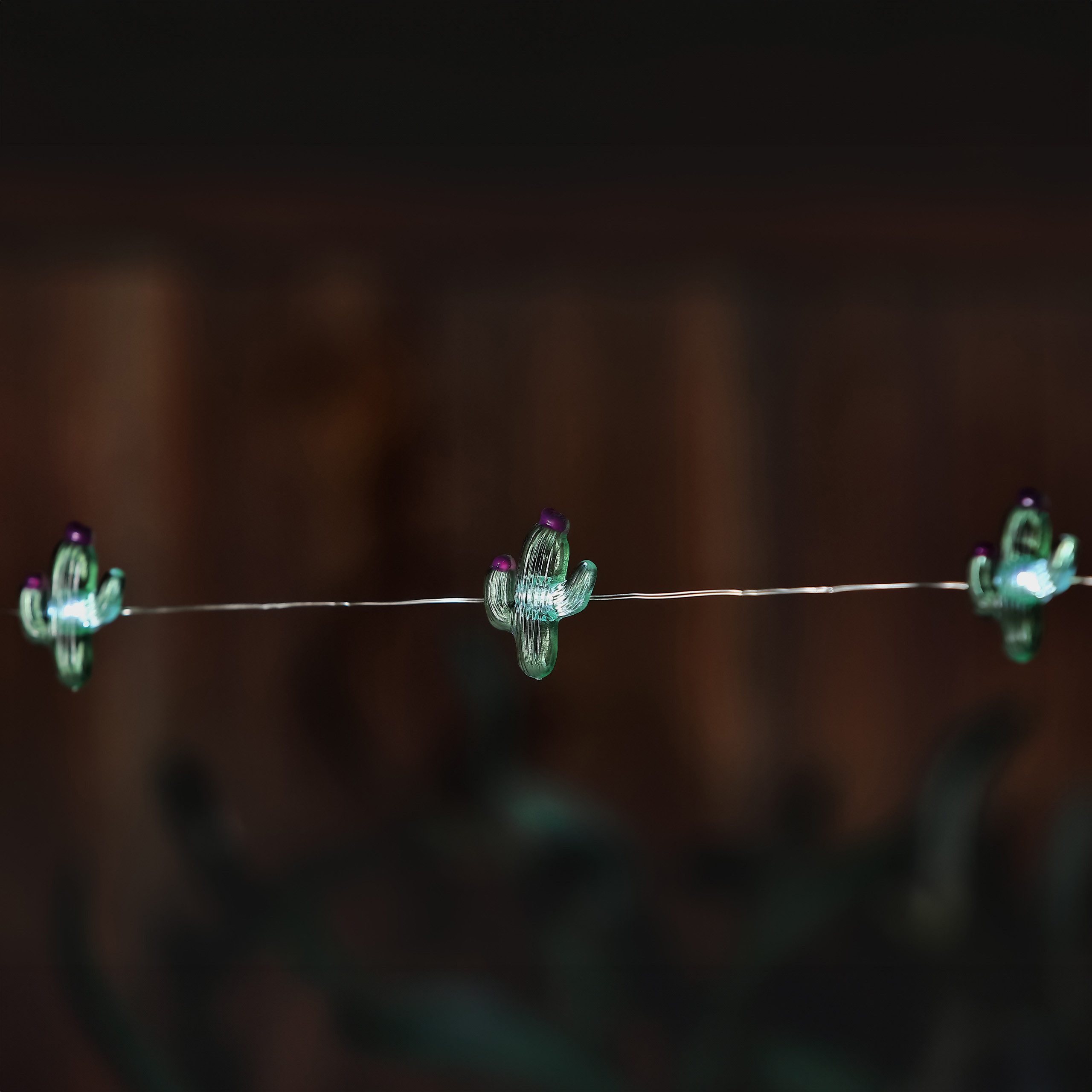 IC Gardenworld LED-Lichterkette Solar Lichterkette für außen mit 10 weißen LED beleuchtet, ca. 200 cm, Solarpanel mit Erdspieß, kaltweiße LEDs, 2 Lichtmodi