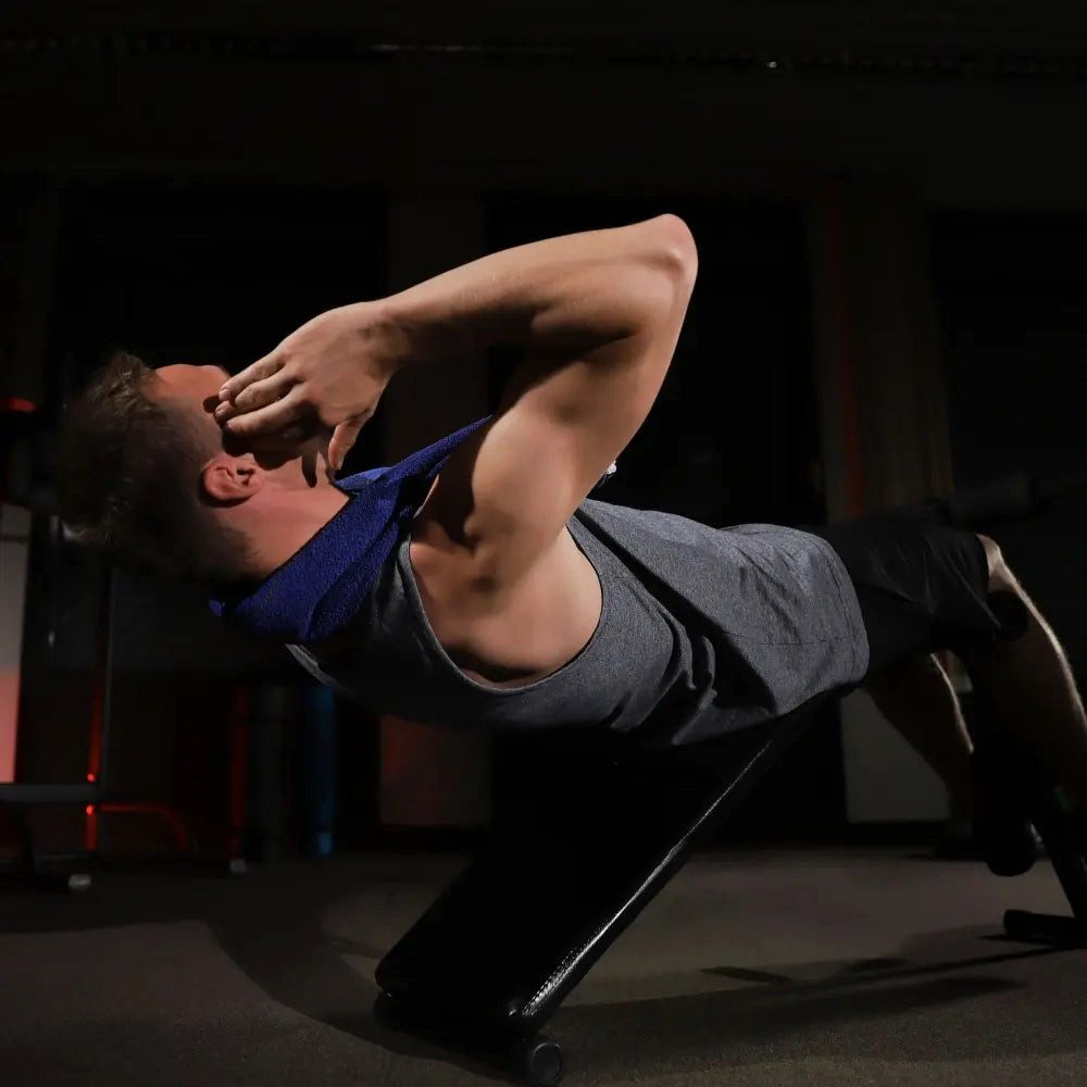 Sport-Knight® Trainingsbank SitUp Bank Flachbank, multifunktional, keine Montage erforderlich, (1 Sit Up Bank (5 Teile), deutsche Aufbauanleitung)