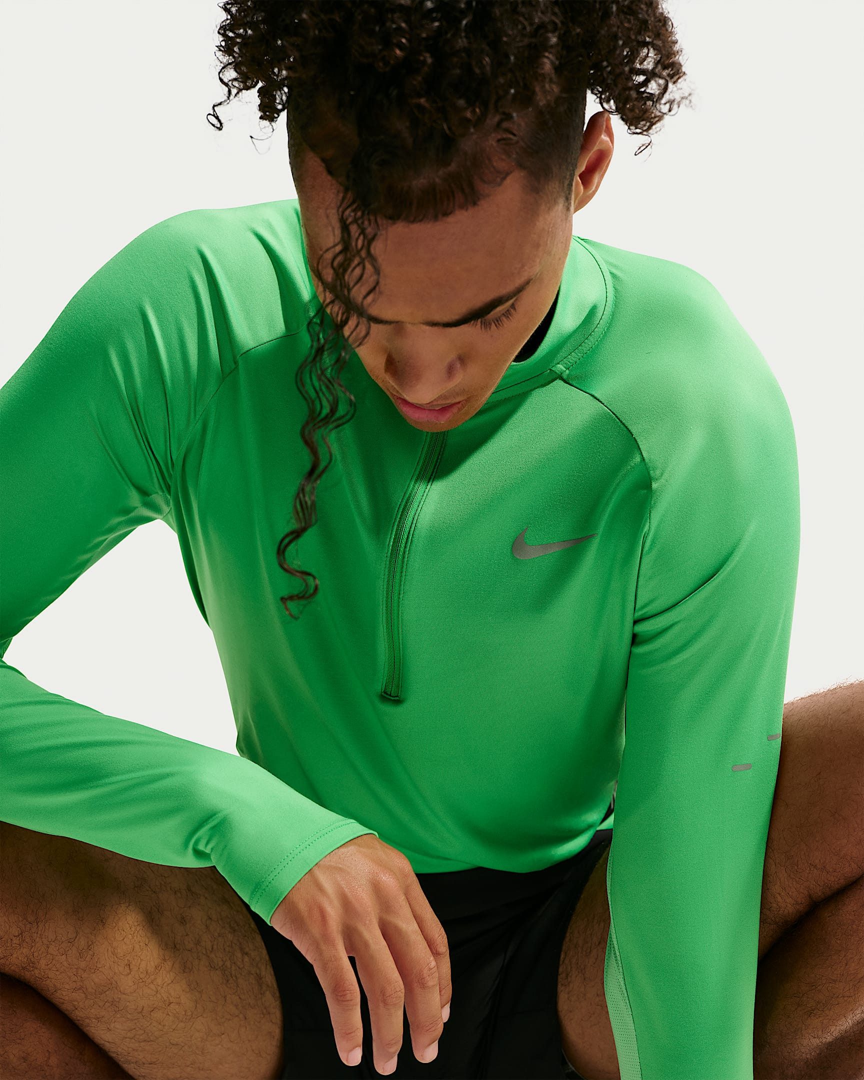 Nike Laufshirt M NK DF STRIDE HZ MIDLAYER leichtes Midlayer-Oberteil, atmungsaktives Material, schnell trocknend