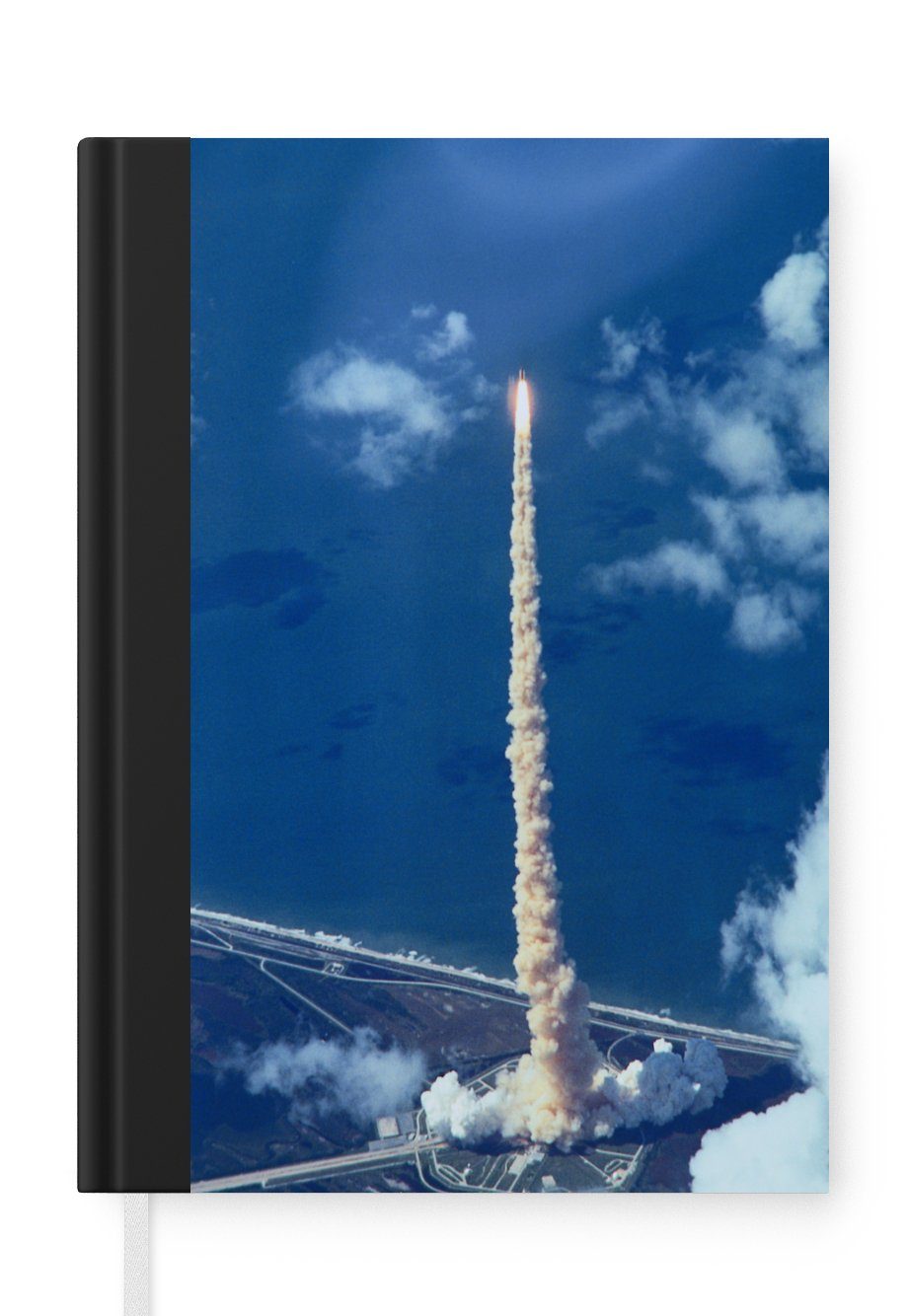 MuchoWow Notizbuch Eine Luftaufnahme der Raumfähre, die in den Himmel fliegt, Journal, Merkzettel, Tagebuch, Notizheft, A5, 98 Seiten, Haushaltsbuch