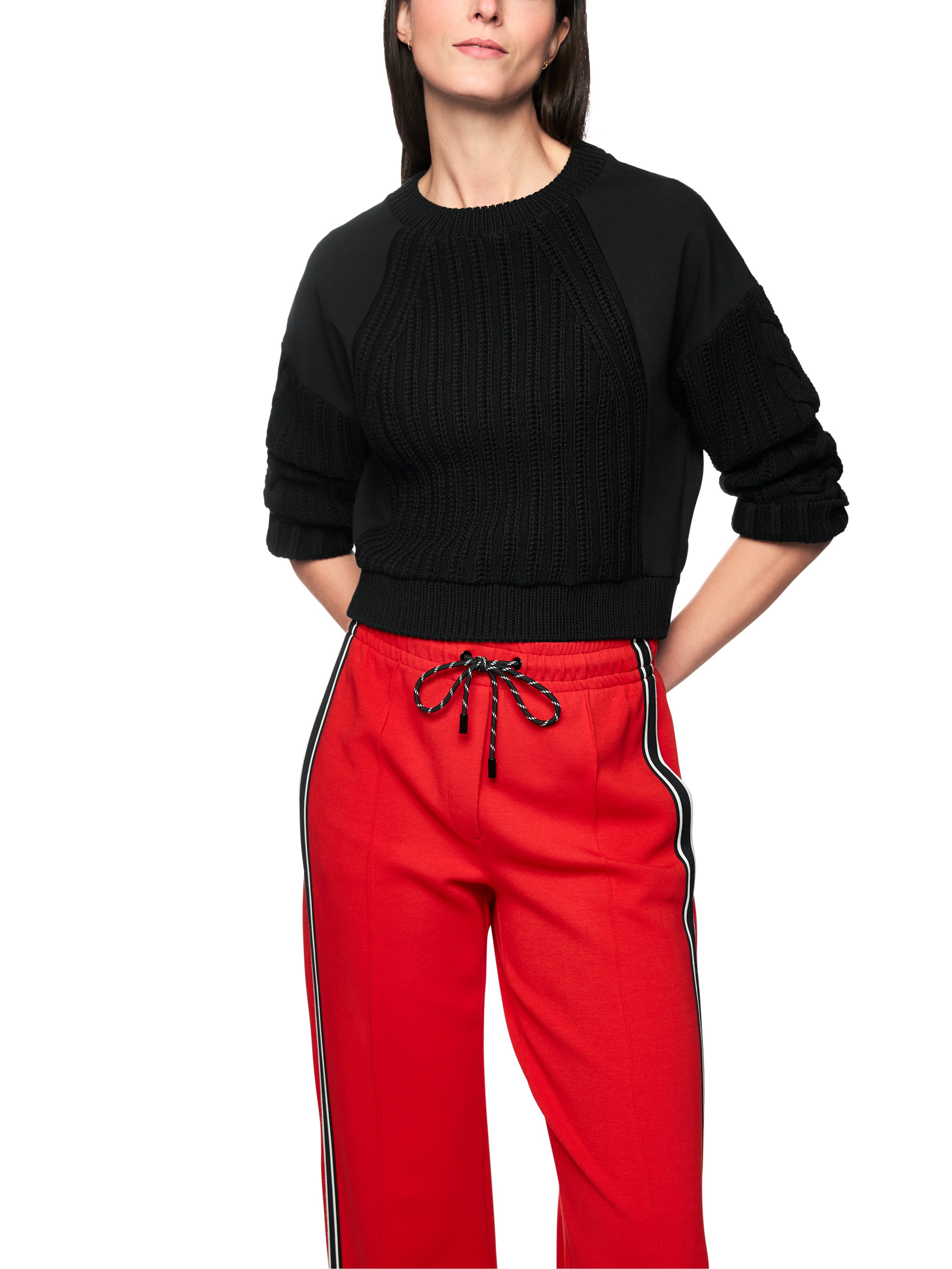 Marc Cain Strickpullover Ski is the Limit Premium Damenmode Rundhals, mit modischer Struktur, gerader Schnitt