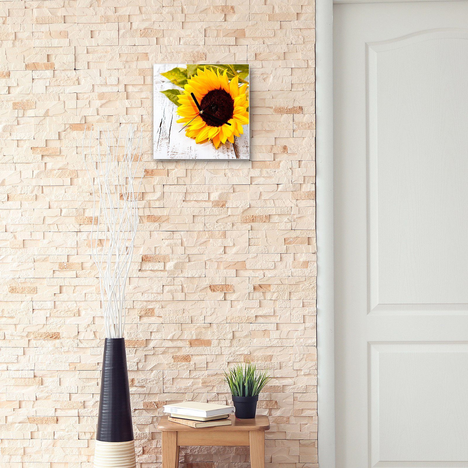 Größe Motiv Wanduhr Glasuhr Holztisch 30 30 x cm Wandkunst auf mit Sonnenblume Primedeco Wanduhr