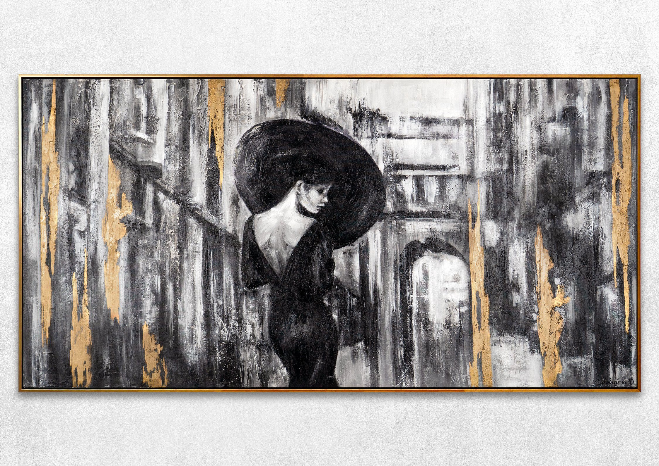 YS-Art Gemälde Filmstreifen, Menschen, Regenschirm Bild in Gold Handgemalt Leinwand Gold Frau Mit mit Schwarz Rahmen Schwarz