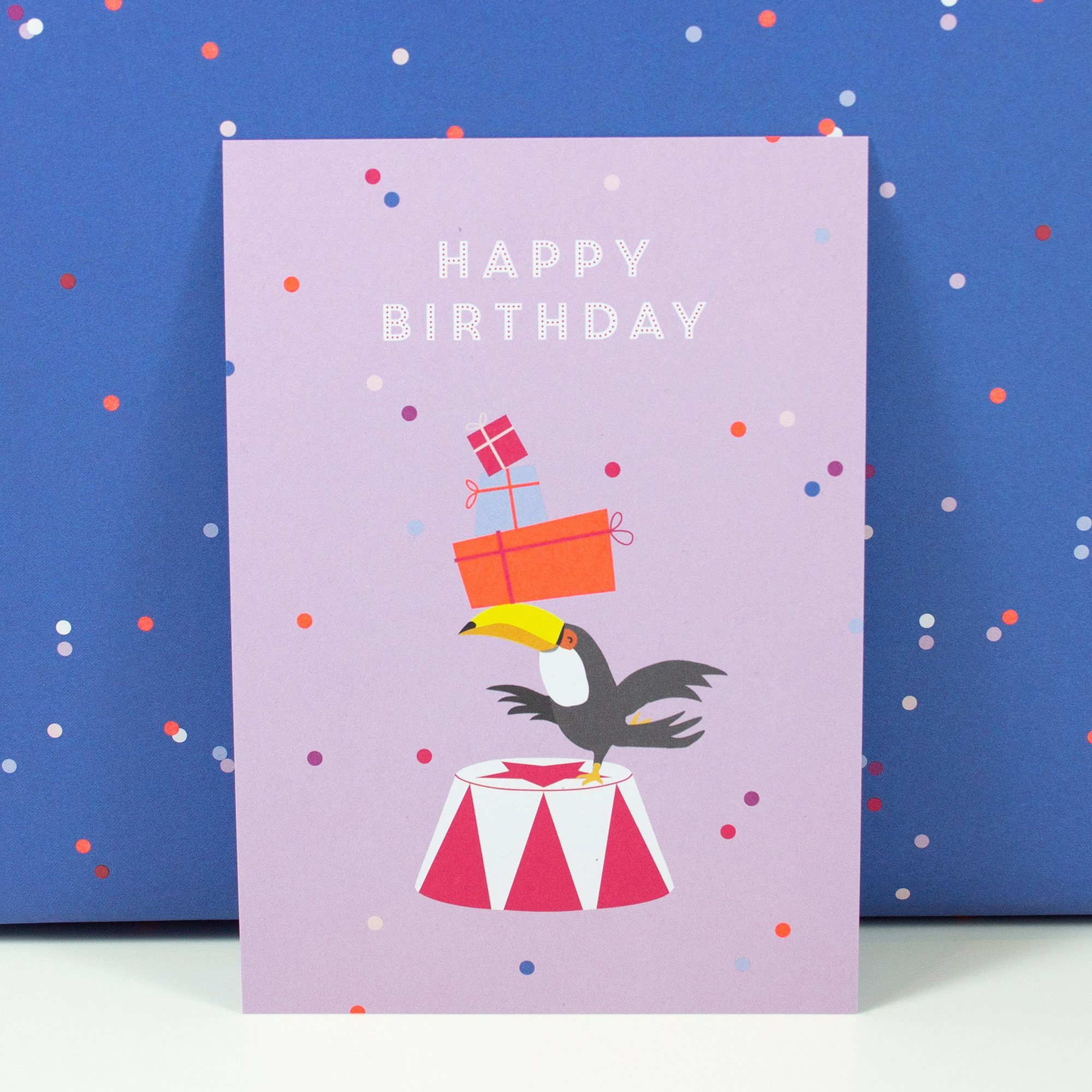 Bow & Hummingbird Postkarte Postkarte Happy Birthday Toucan, 100% Recyclingpapier