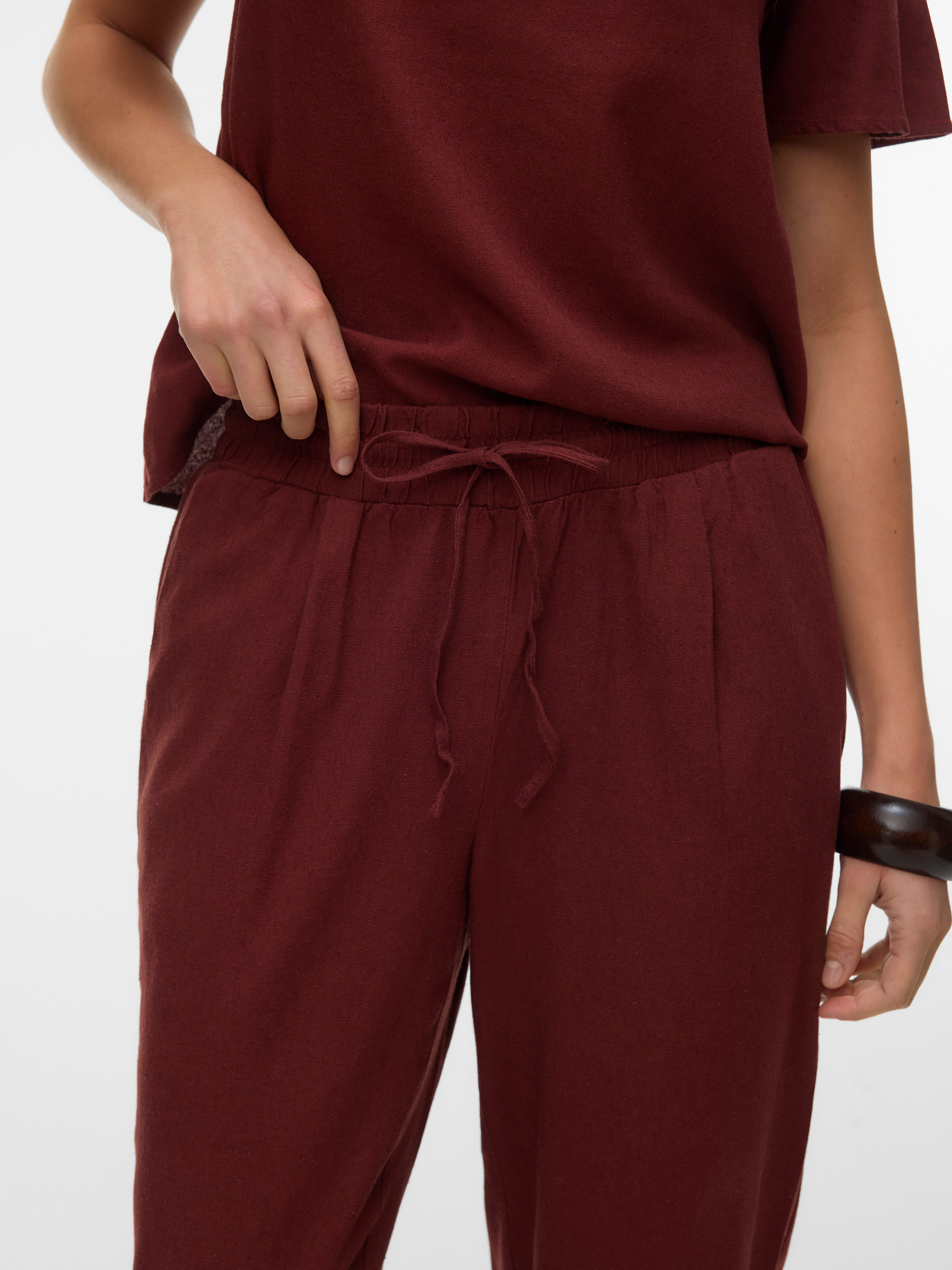 Vero Moda Schlupfhose VMJESMILO MW ANKLE PANTS WVN NOOS mit Leinen, elastisches Bündchen und Kordelzug