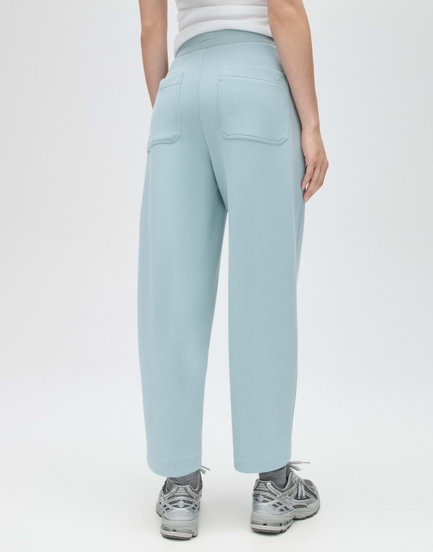OPUS Stoffhose Myha club barrel aus Sweatware mit Mélange-Effekt Ovale Beinform mit Cargotaschen und abgesteppter Teilungsnaht – Bild 3 von 5