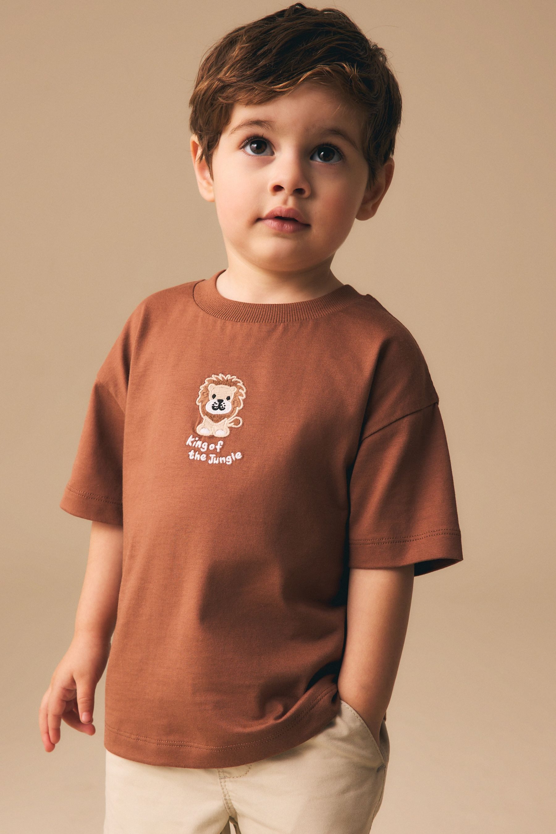 Next T-Shirt Kurzärmeliges T-Shirt mit kleiner Grafik (1-tlg)