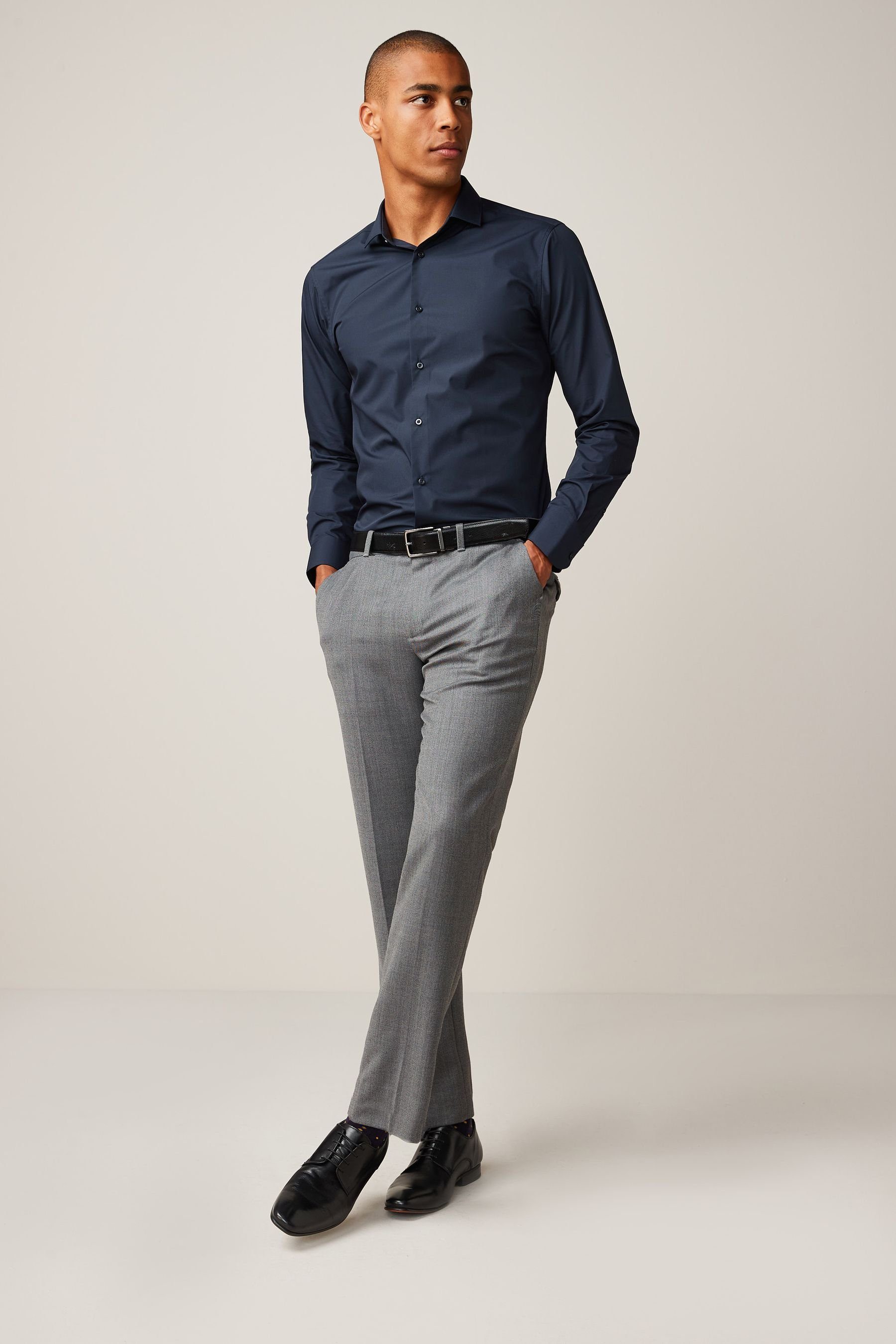 Next Langarmhemd Pflegeleichtes, smartes Slim Fit Hemd (1-tlg)