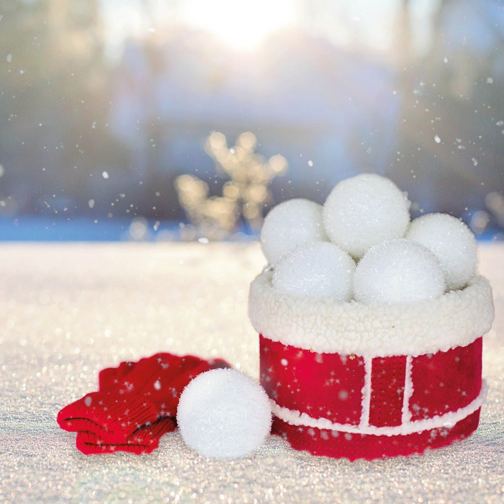 Bestlivings Dekokugel Schneebälle künstlich ca. 140 Stück, Ø4-5cm, weiß, 4g je Kugel