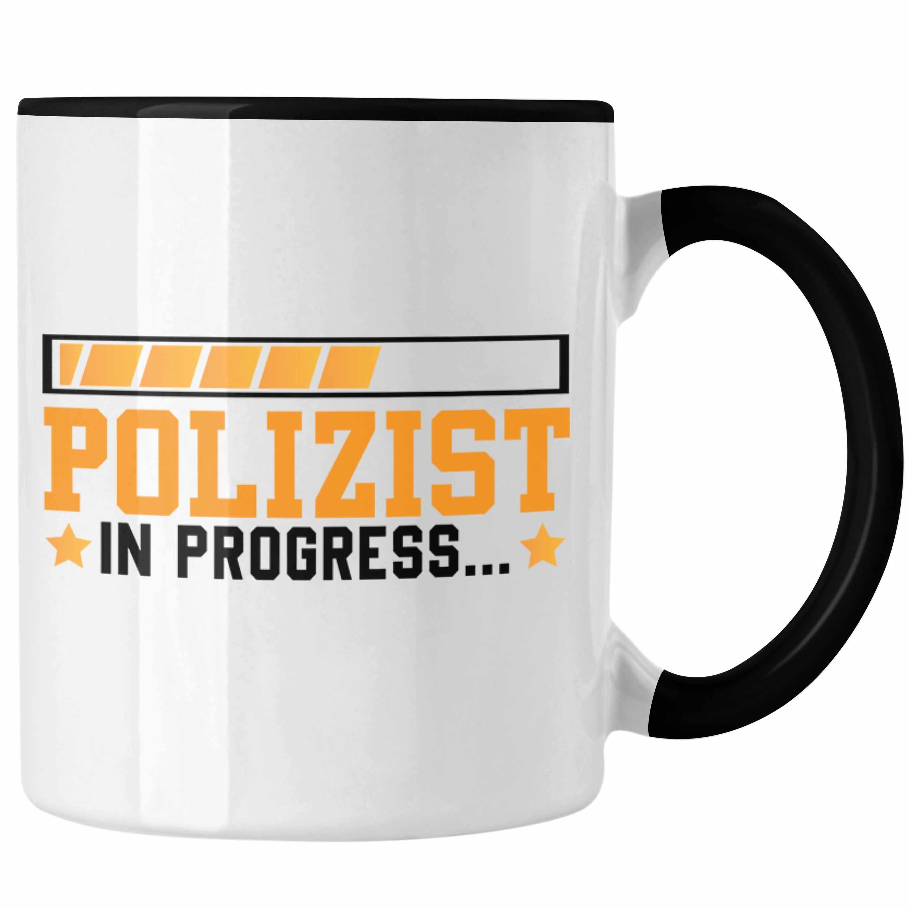 Trendation Tasse Trendation - Polizist In Progress Tasse Geschenk Polizei Ausbildung Geschenkidee Schwarz