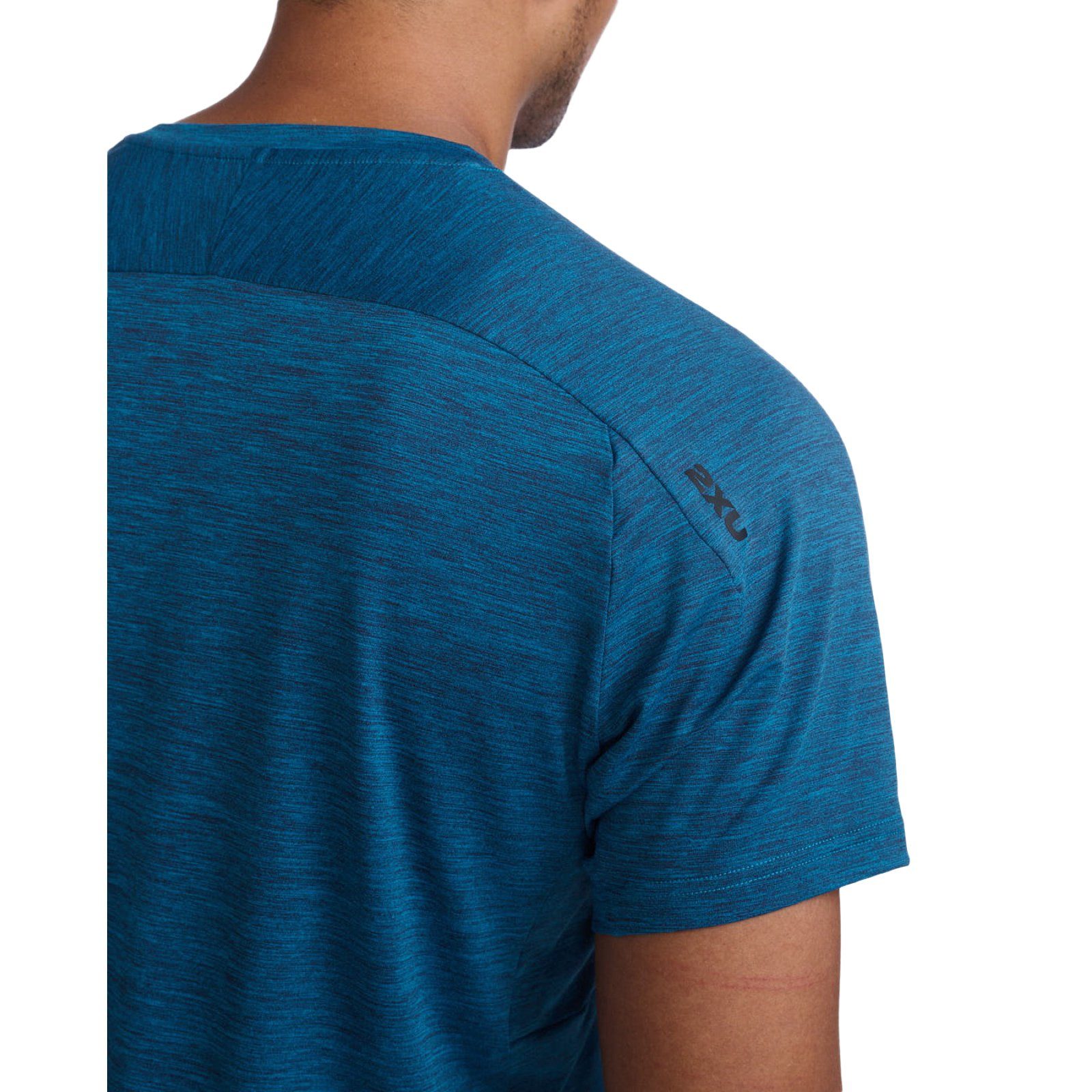 Celestial/Black Laufshirt Trainingsshirt Motion und Material strapazierfähiges Tee 2xU Bewegungsfreiheit
