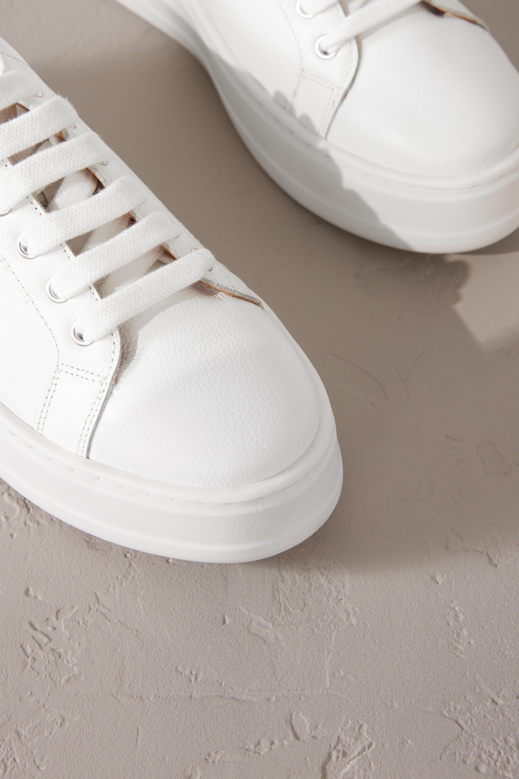 Next Signature Schnürsneaker, Keilabsatz, Premium-Leder Sneaker (1-tlg)