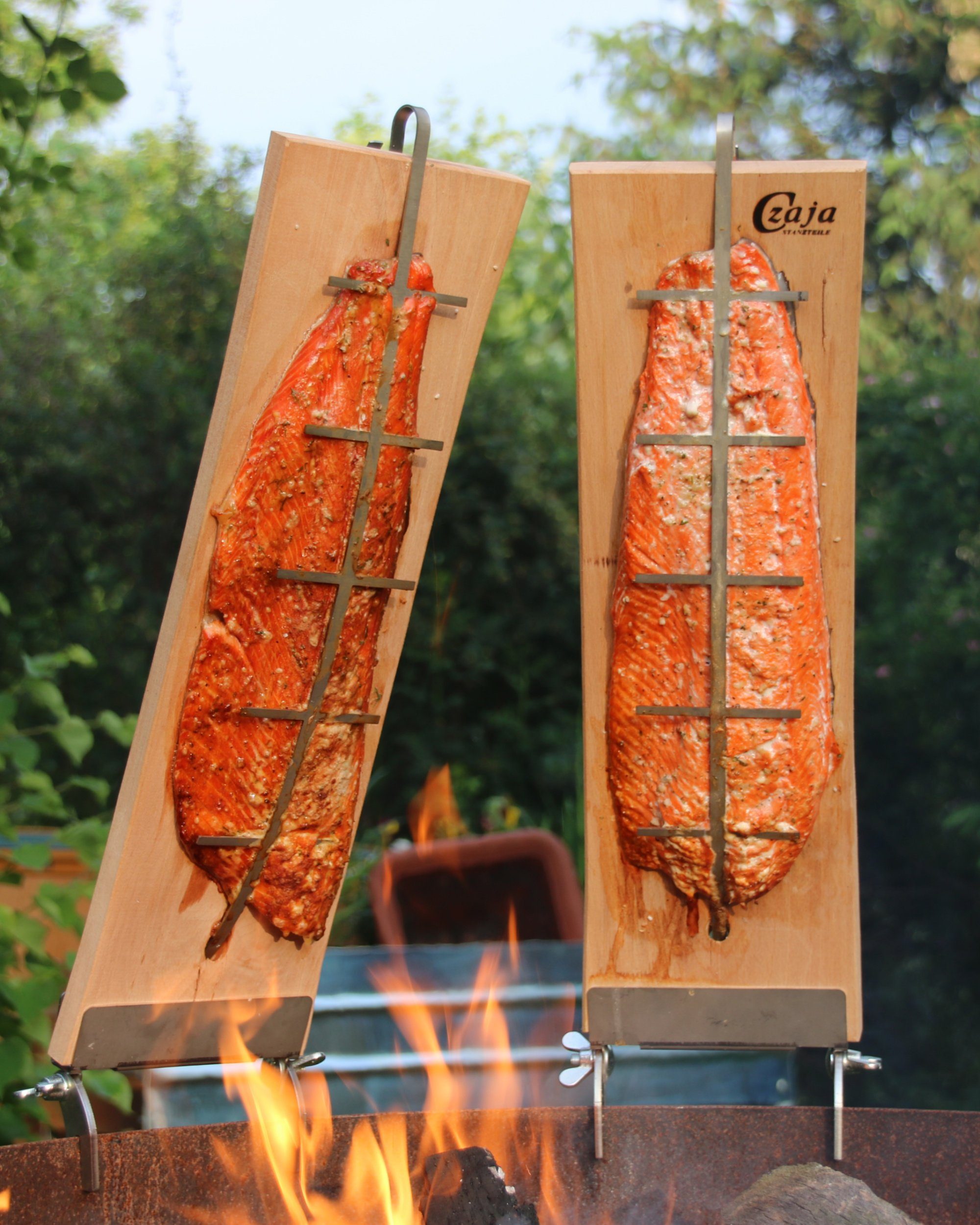 Räucherbrett Flammlachsbrett 2er Set aus Buchenholz mit Halterungen aus Edelstahl