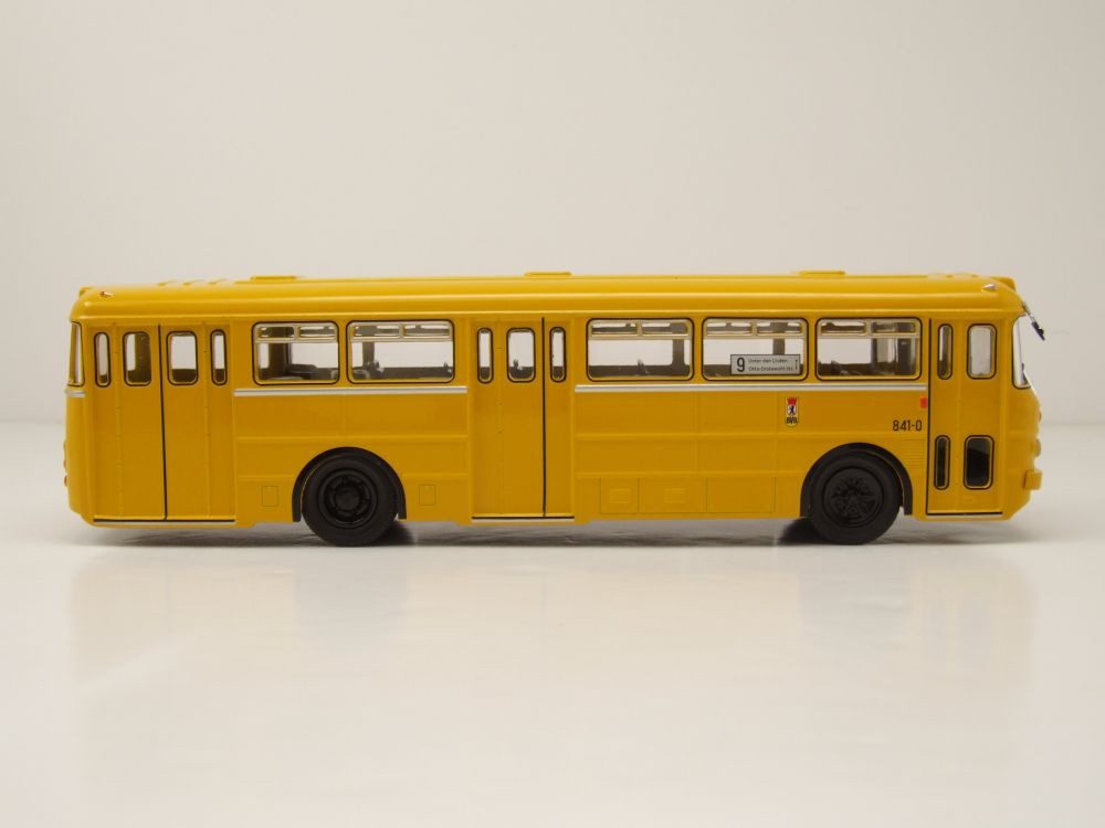 premium-classixxs-modellauto-ikarus-556-bus-berliner-verkehrsbetriebe