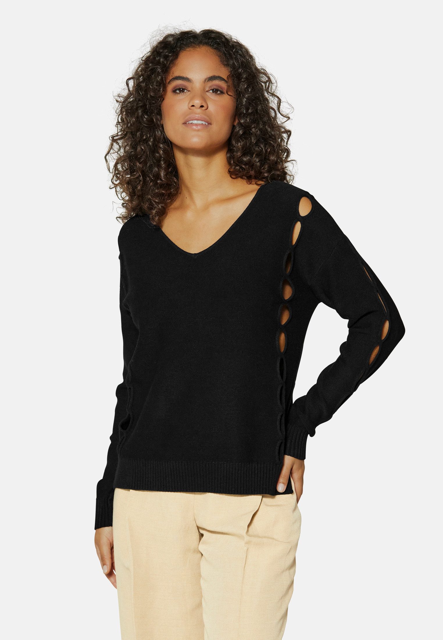 Strickpullover Strickpullover mit Cut-Outs und V-Ausschnitt