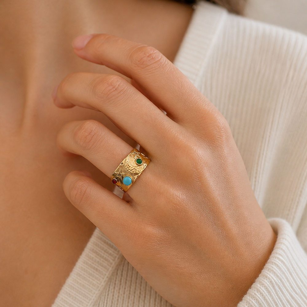 SHELAGO Fingerring - Boho Statement Ring Gold, Mond Sterne Ring mit Schmucksteinen (1 Ring, inkl. Schmuckverpackung), Vergoldeter Edelstahl, Breiter Bandring, Boho Statement Ring