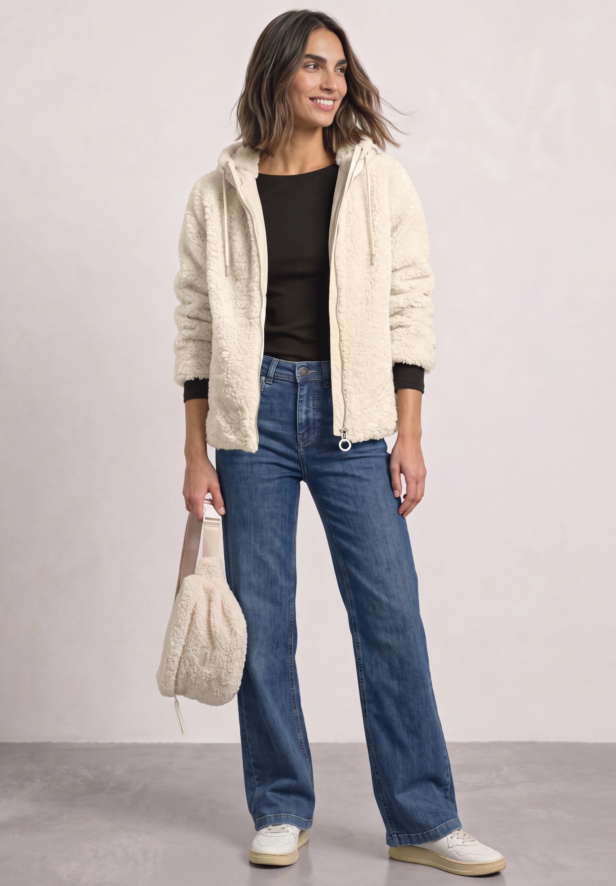 STREET ONE Fellimitatjacke in Unifarbe – Bild 3 von 5