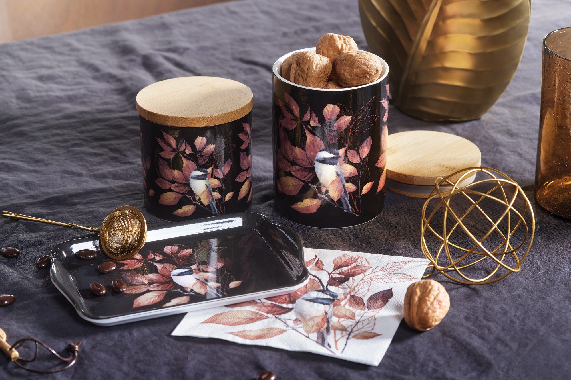 Ambiente® Dekokissen Lovely chickadee, Dekokissen Kissenbezüge ohne Füllung Baumwolle 40x40 cm