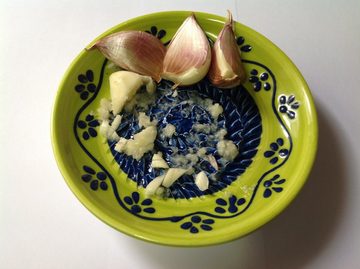 Kaladia Multireibe Reibeteller in türkis und blau, Keramik, handbemalte Küchenreibe - Made in Spain