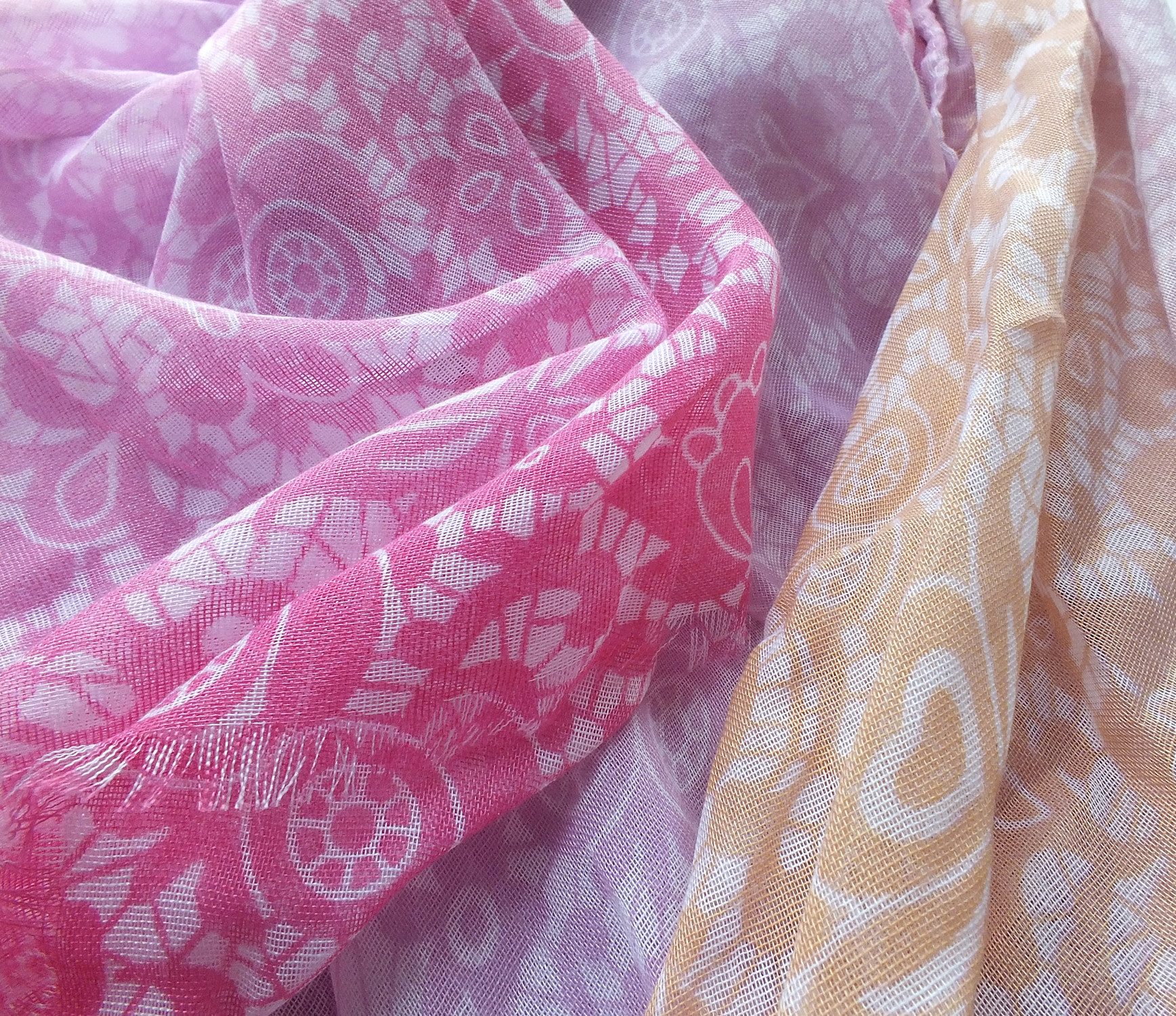 chic4home Schal Dreamy Flair, (1-St. 1-teilig), sommerlicher Damen Schal Farbverlauf floraler Druck
