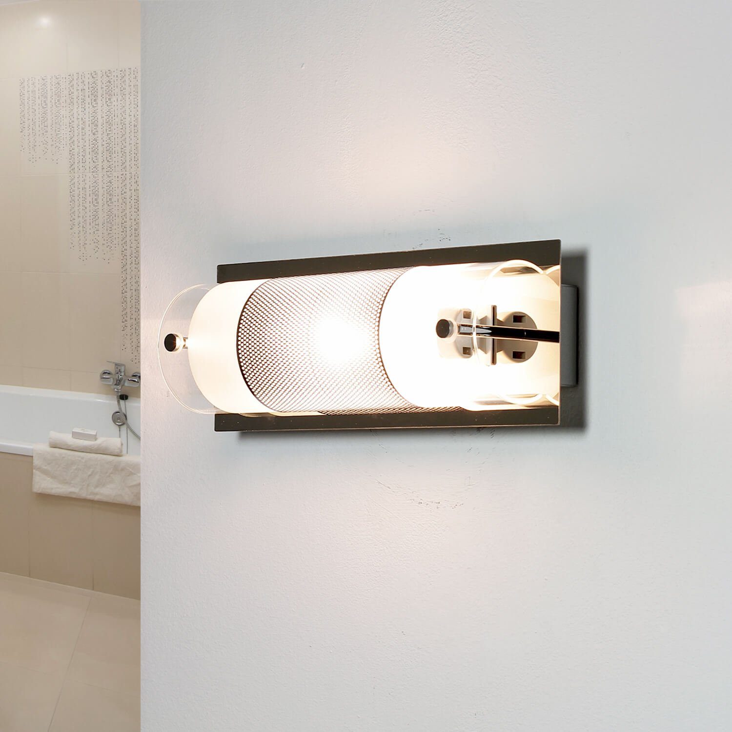 Leuchtmittel, Bad PERIODIC, Licht-Erlebnisse Chrom Badezimmerleuchte Wandleuchte ohne Weiß Glas Spiegel länglich Wandlampe