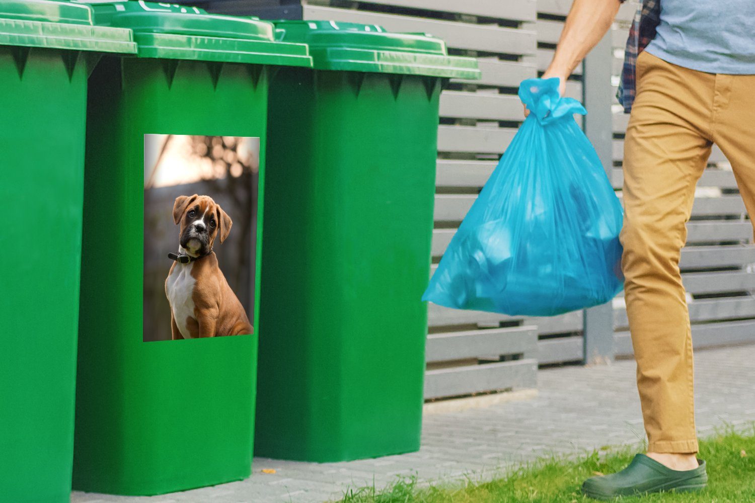 MuchoWow Wandsticker Mülleimer-aufkleber, Sticker, einem Welpen mit Container, Sonnenuntergang schönen Abfalbehälter (1 Mülltonne, St)