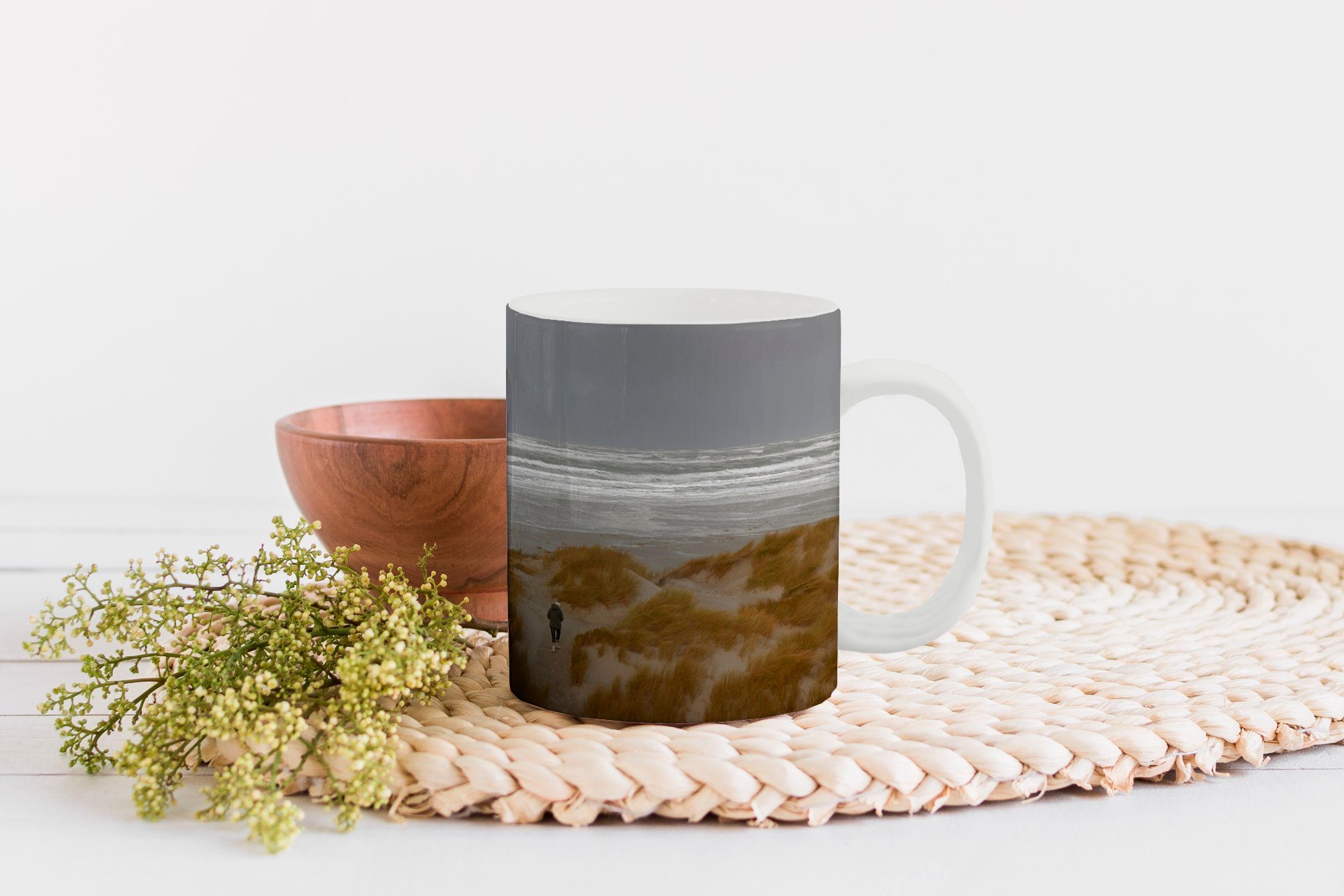 MuchoWow den einen Becher, Teetasse, Dünen auf Kaffeetassen, Himmel von Terschelling, Blick Geschenk dunklen Keramik, auf Teetasse, Tasse