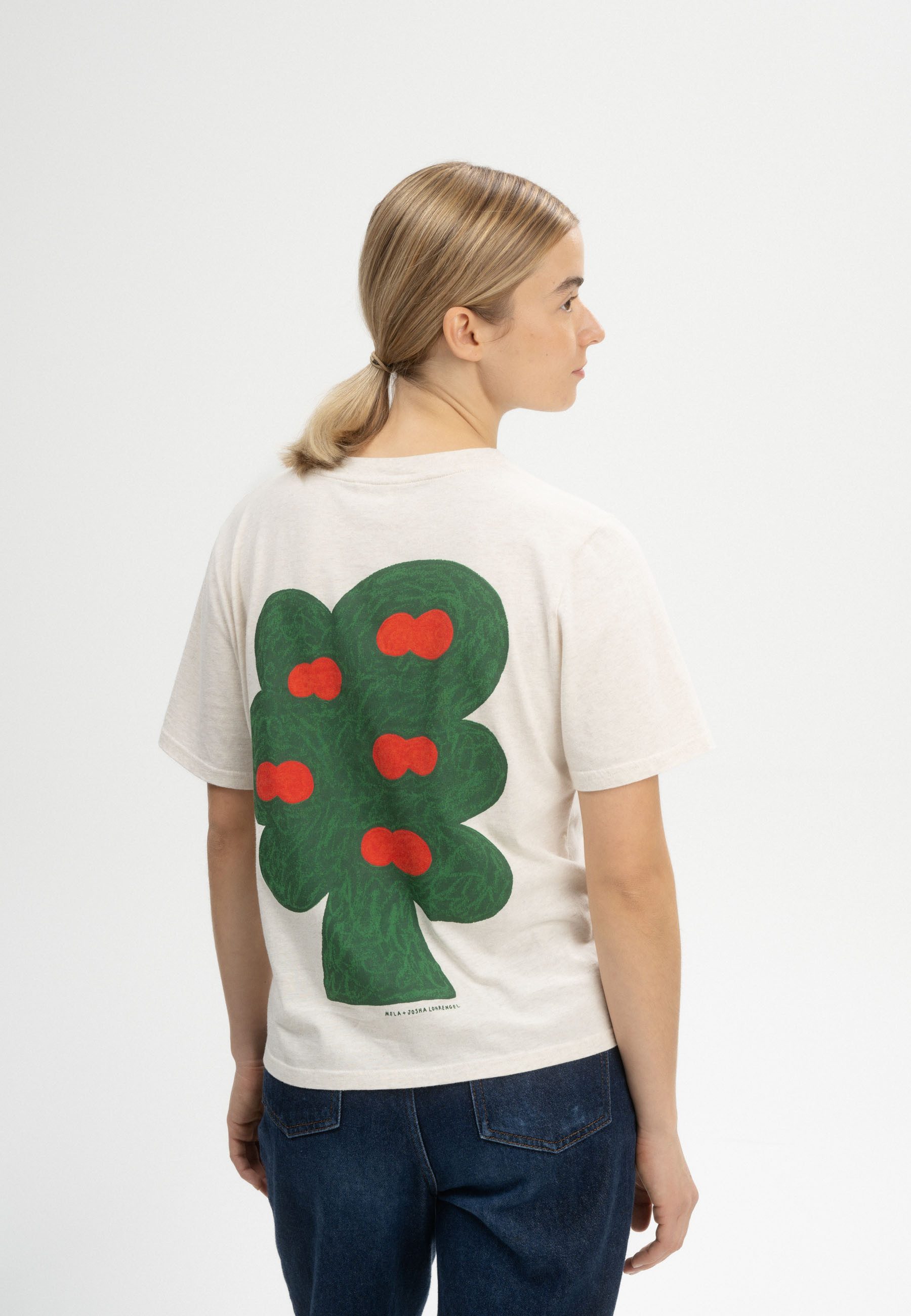 MELA Kurzarmshirt T-Shirt Style Artist Edition Josha Fein gerippter Kragen