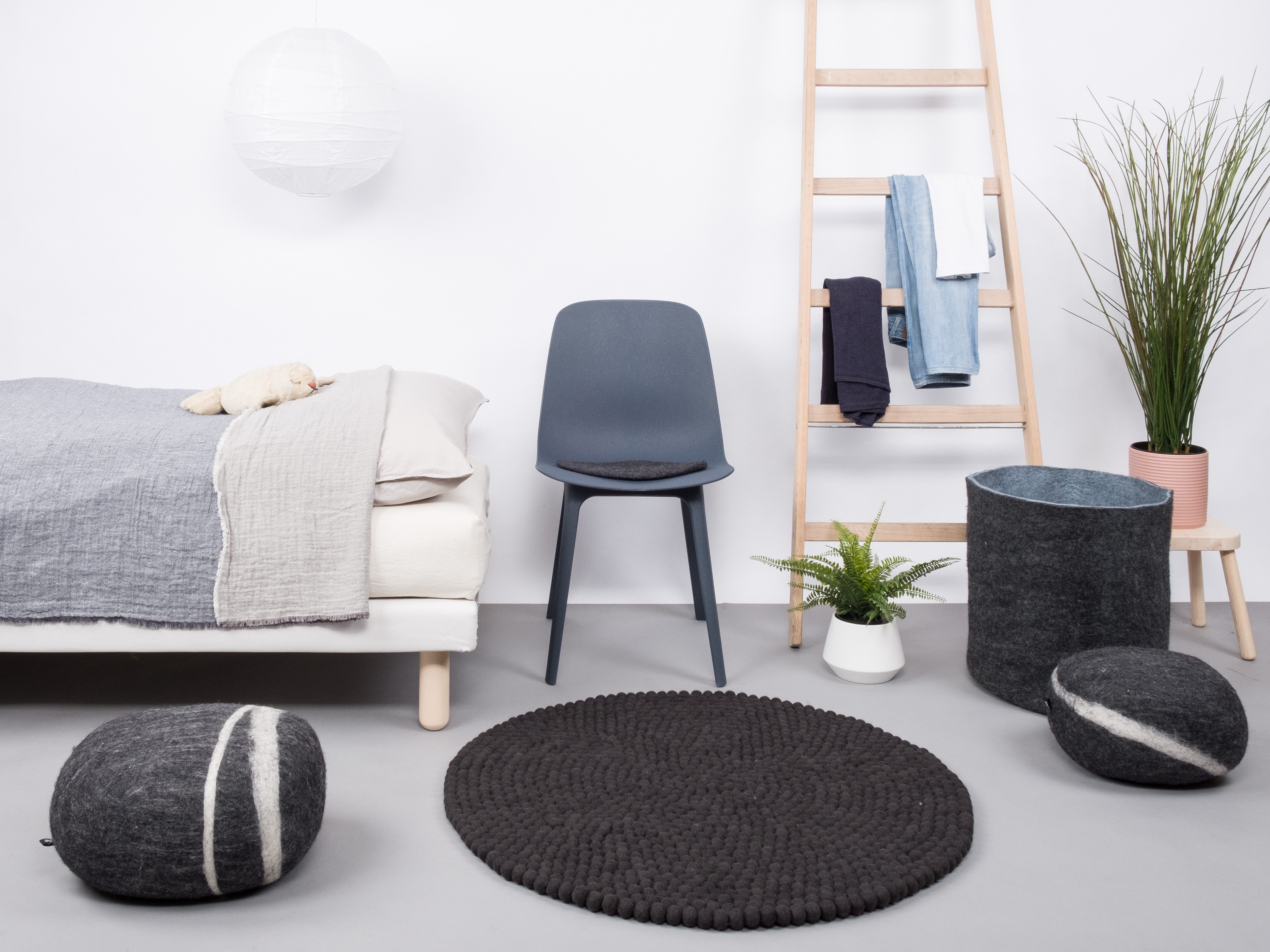 myfelt Wollteppich Kuno Filzkugelteppich rund, 100% reine Schurwolle, in verschiedenen Größen erhältlich