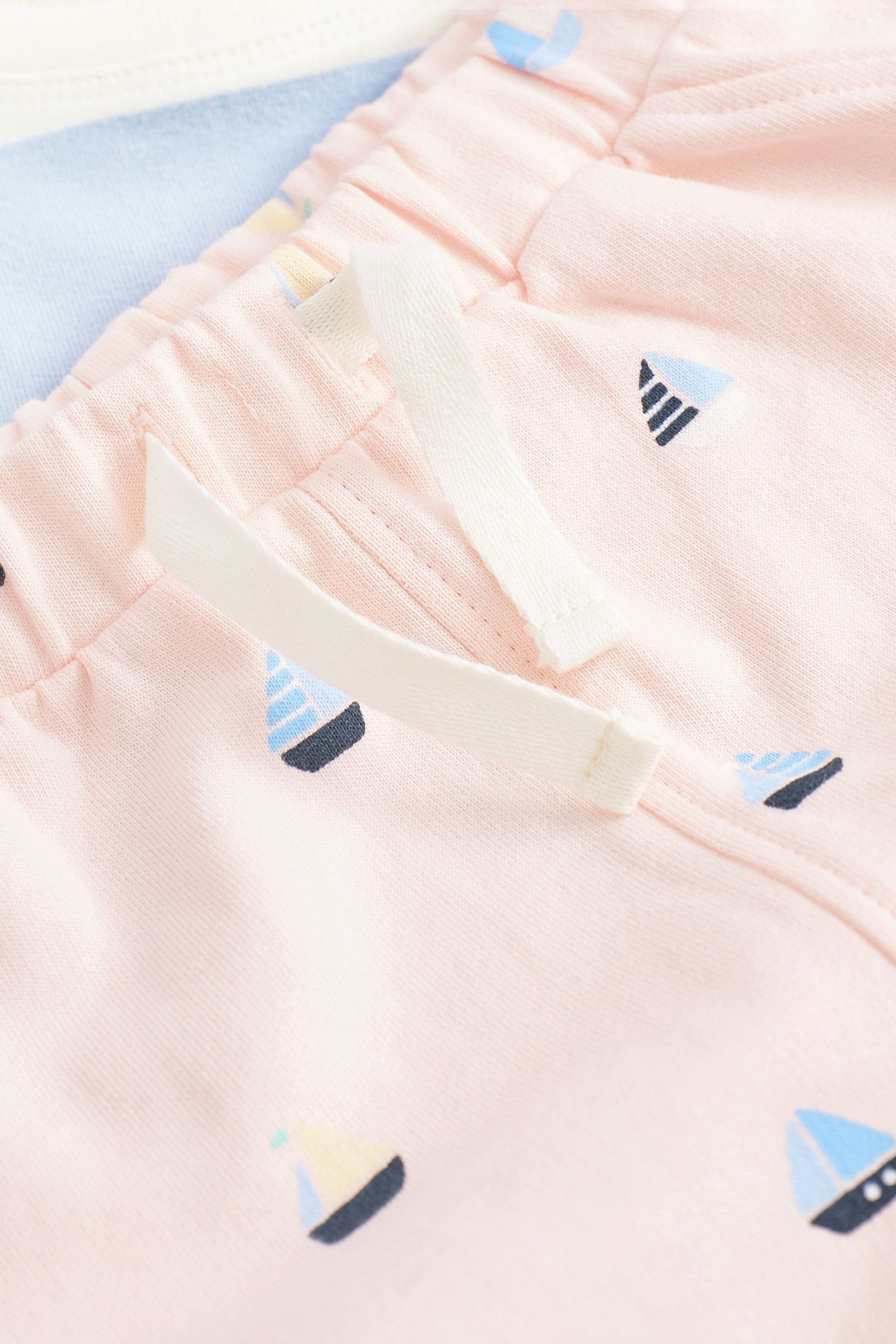 Next T-Shirt & Shorts Baby Set und Boat 2-teiliges (2-tlg) T-Shirts Blue/Pink Shorts